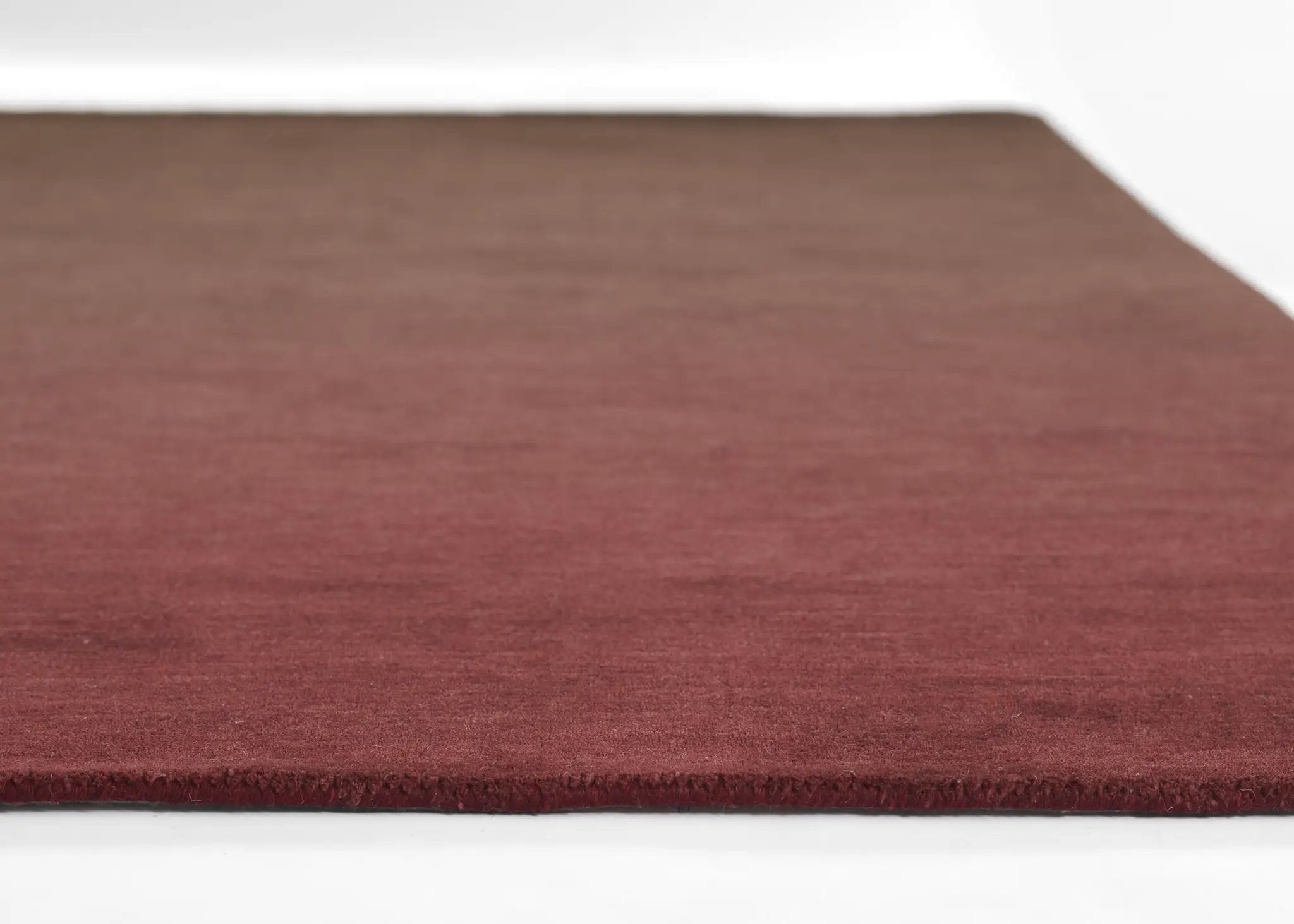 Ombre OMB-1 Wine Area Rug by Momeni
