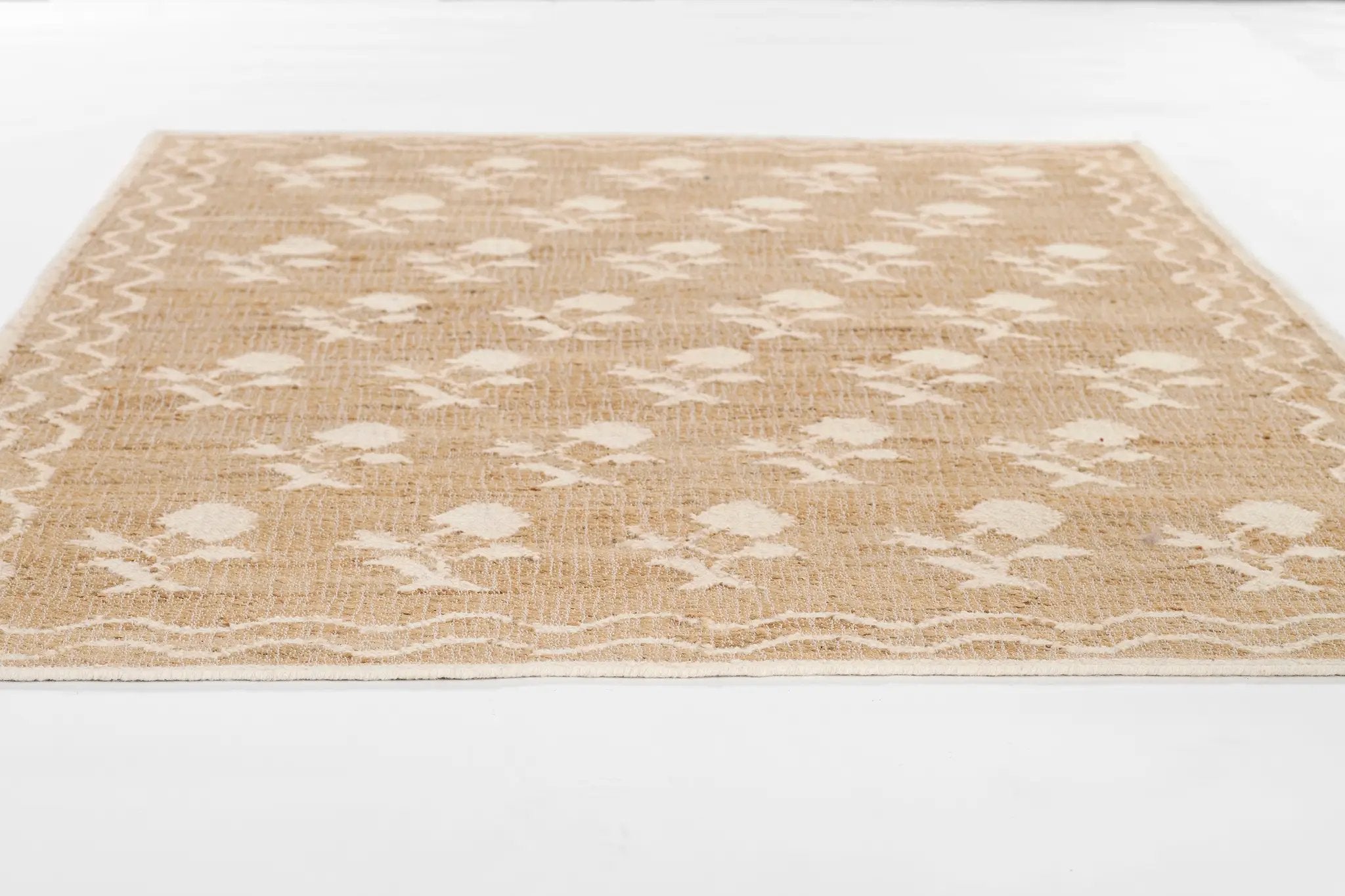 Orchard ORC-9 (Bloom) Ivory Area Rug by Erin Gates by Momeni