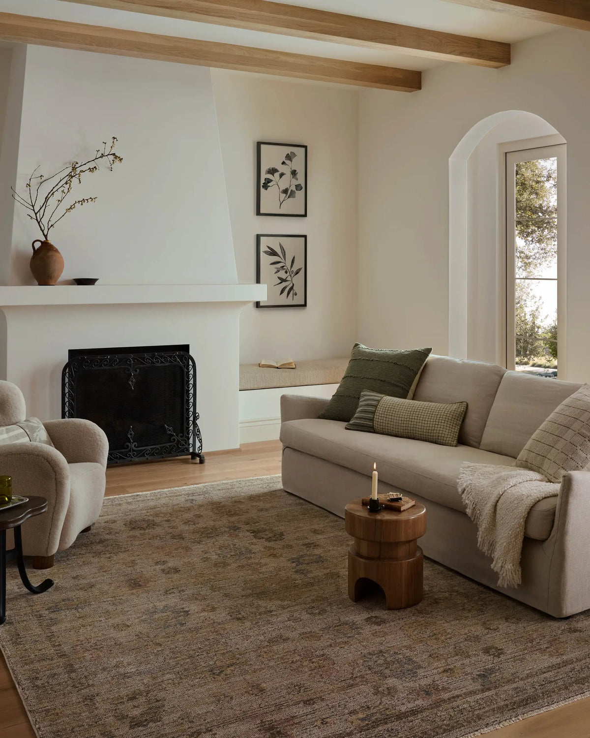 Priscilla PRL-06 Ivory / Multi Area Rug by Loloi