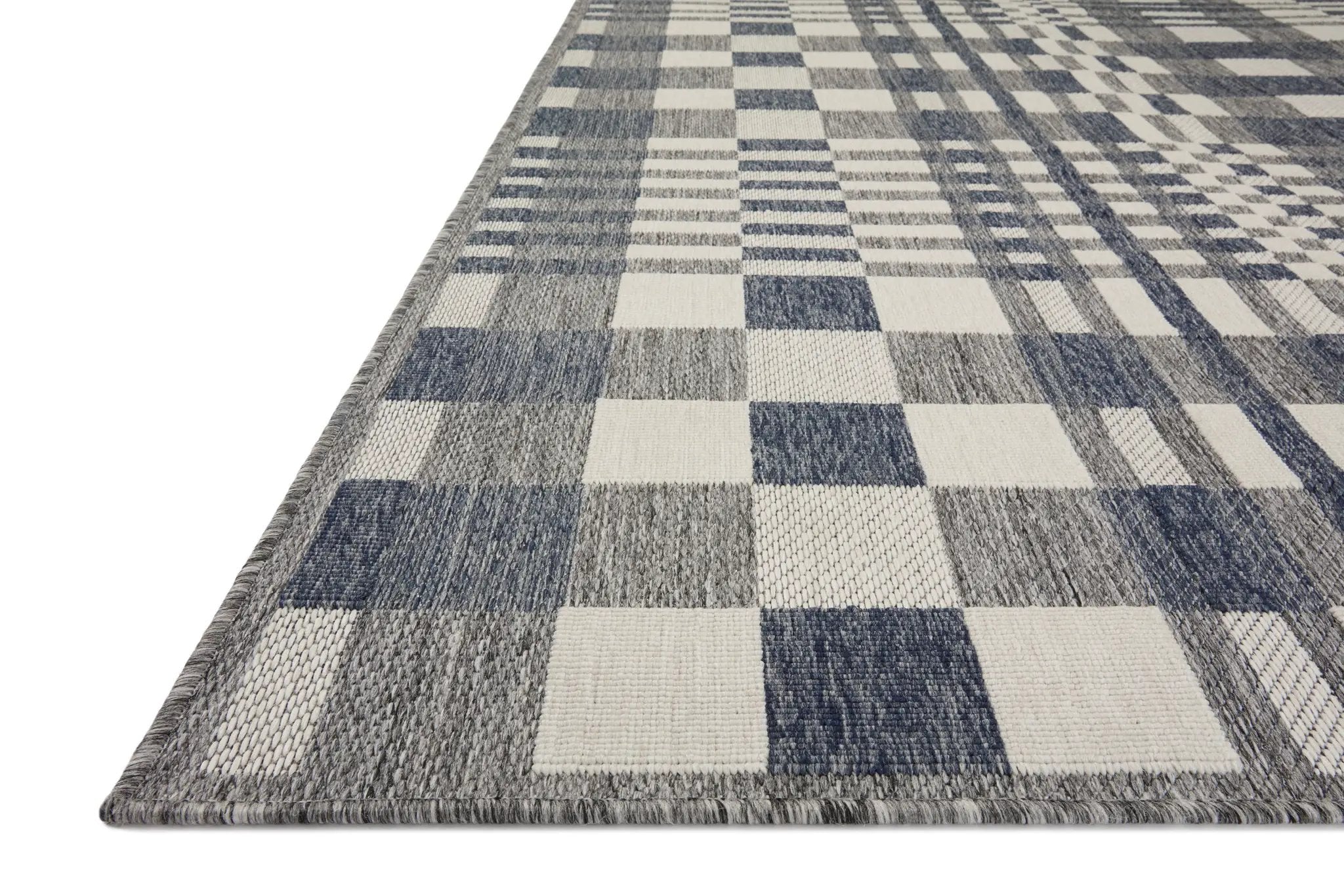 Rainier RAI-04 Ivory / Denim Area Rug by Loloi
