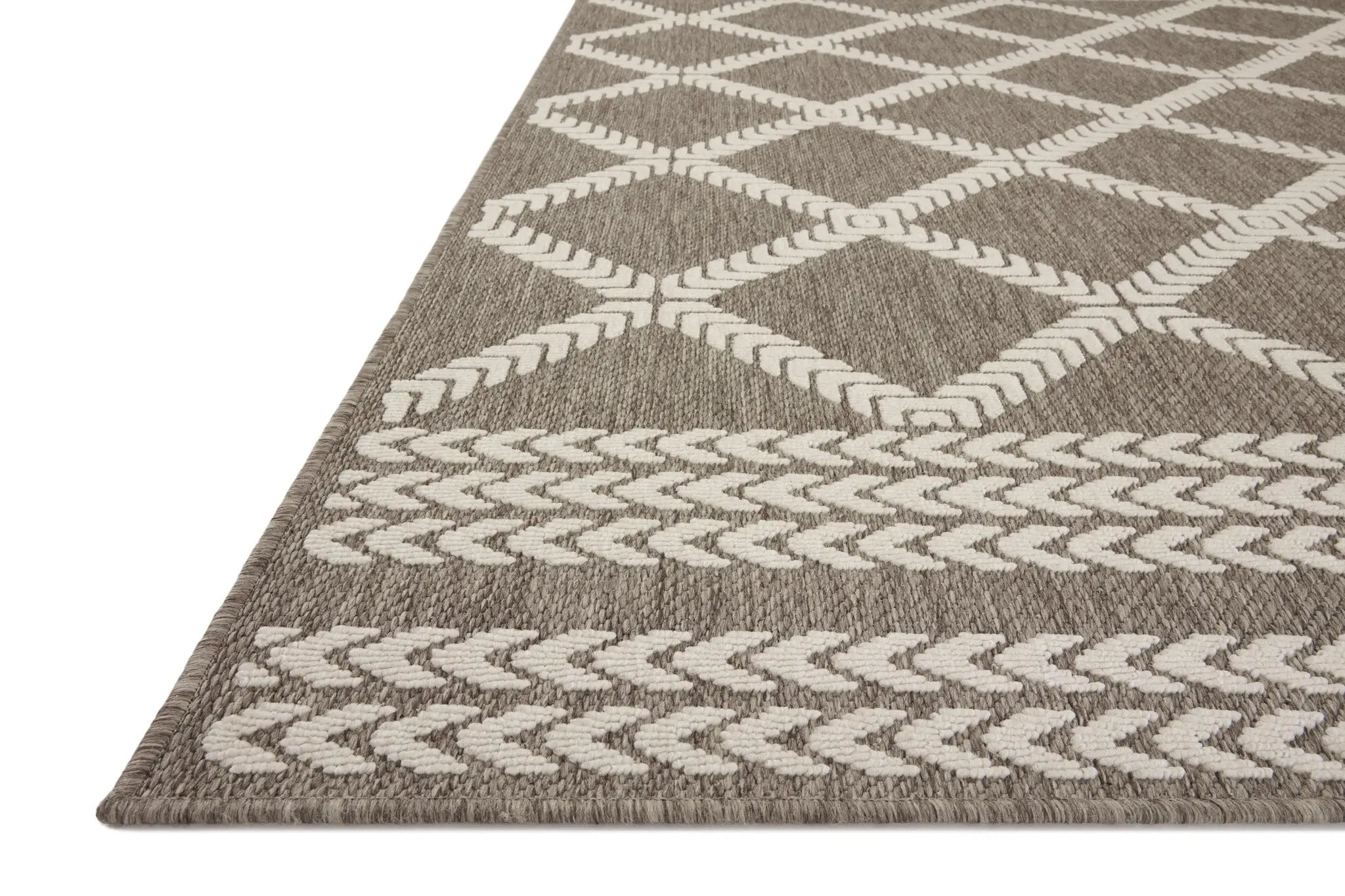 Rainier RAI-05 Natural / Ivory Area Rug by Loloi