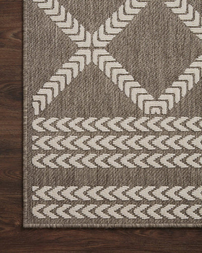 Rainier RAI-05 Natural / Ivory Area Rug by Loloi