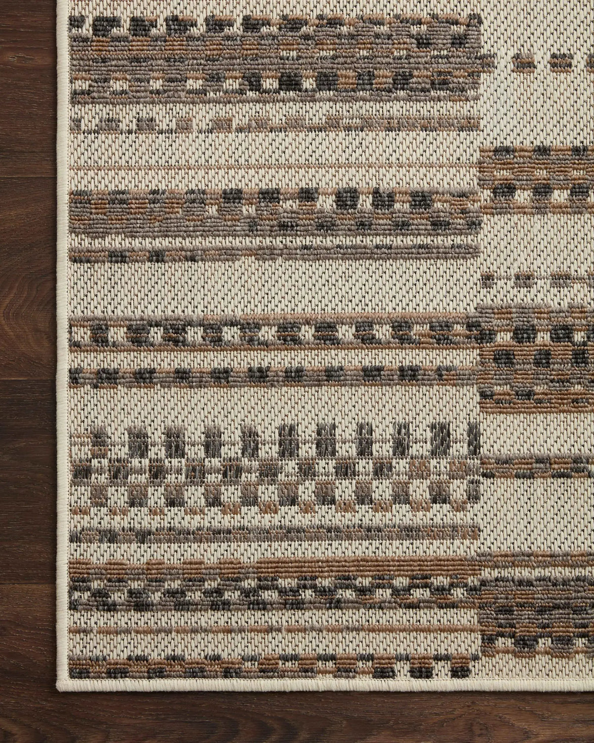 Rainier RAI-08 Ivory / Taupe Area Rug by Loloi