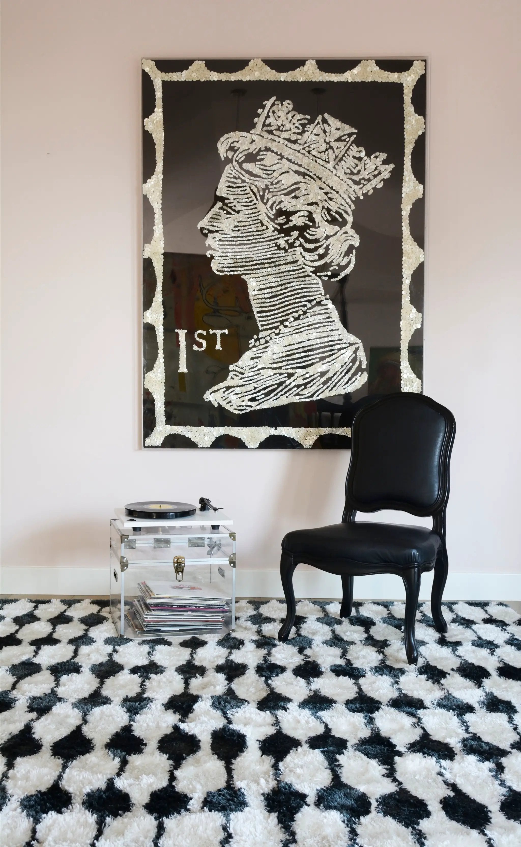 Retro RET-4 (Stockings) Black Area Rug by Novogratz by Momeni