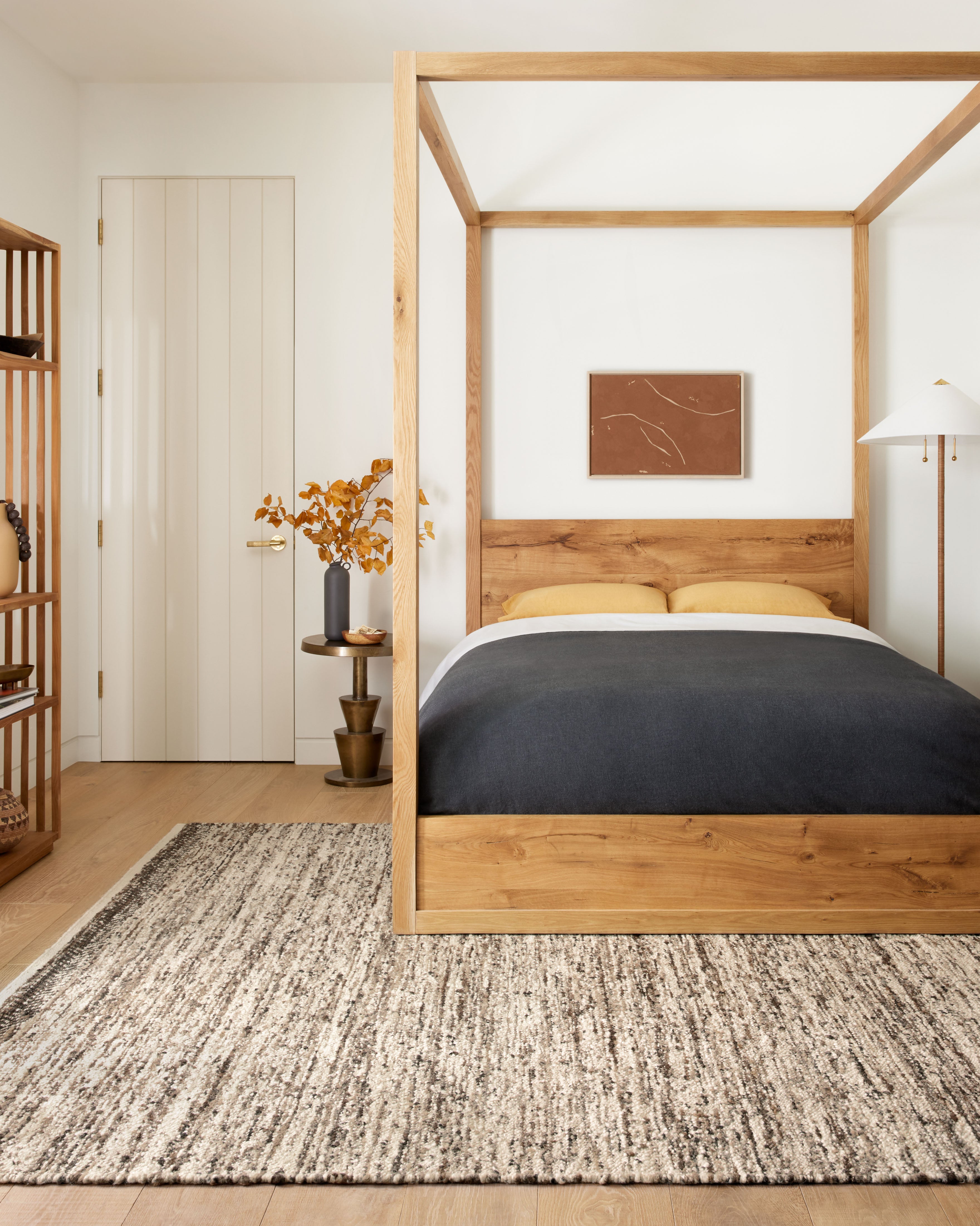 Reyla RLA-01 Granite / Mocha Area Rug, expertly hand-knotted in India, showcasing granite and mocha hues with a sophisticated, heathered effect.