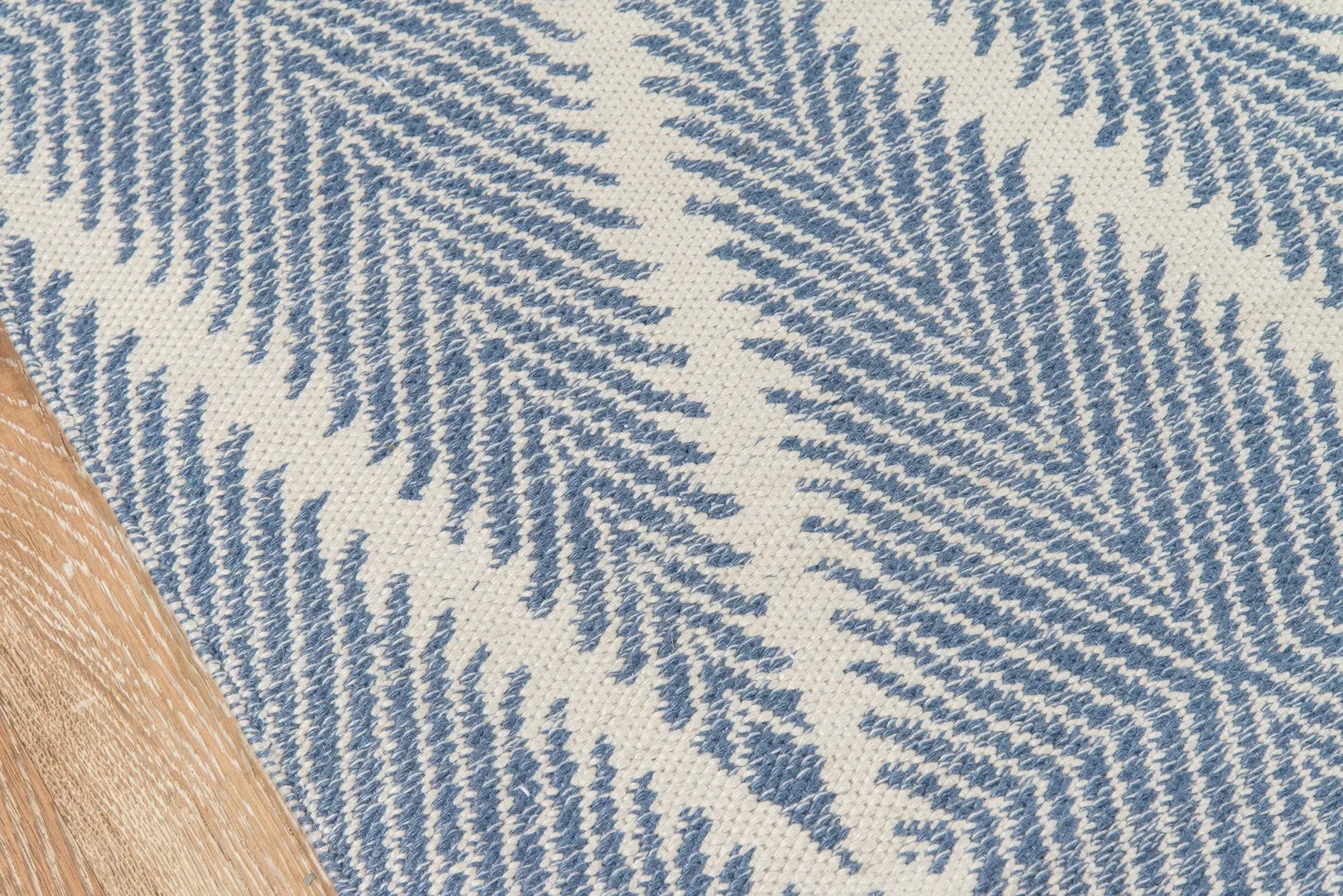 River RIV-1 (Beacon) Denim Area Rug by Erin Gates by Momeni