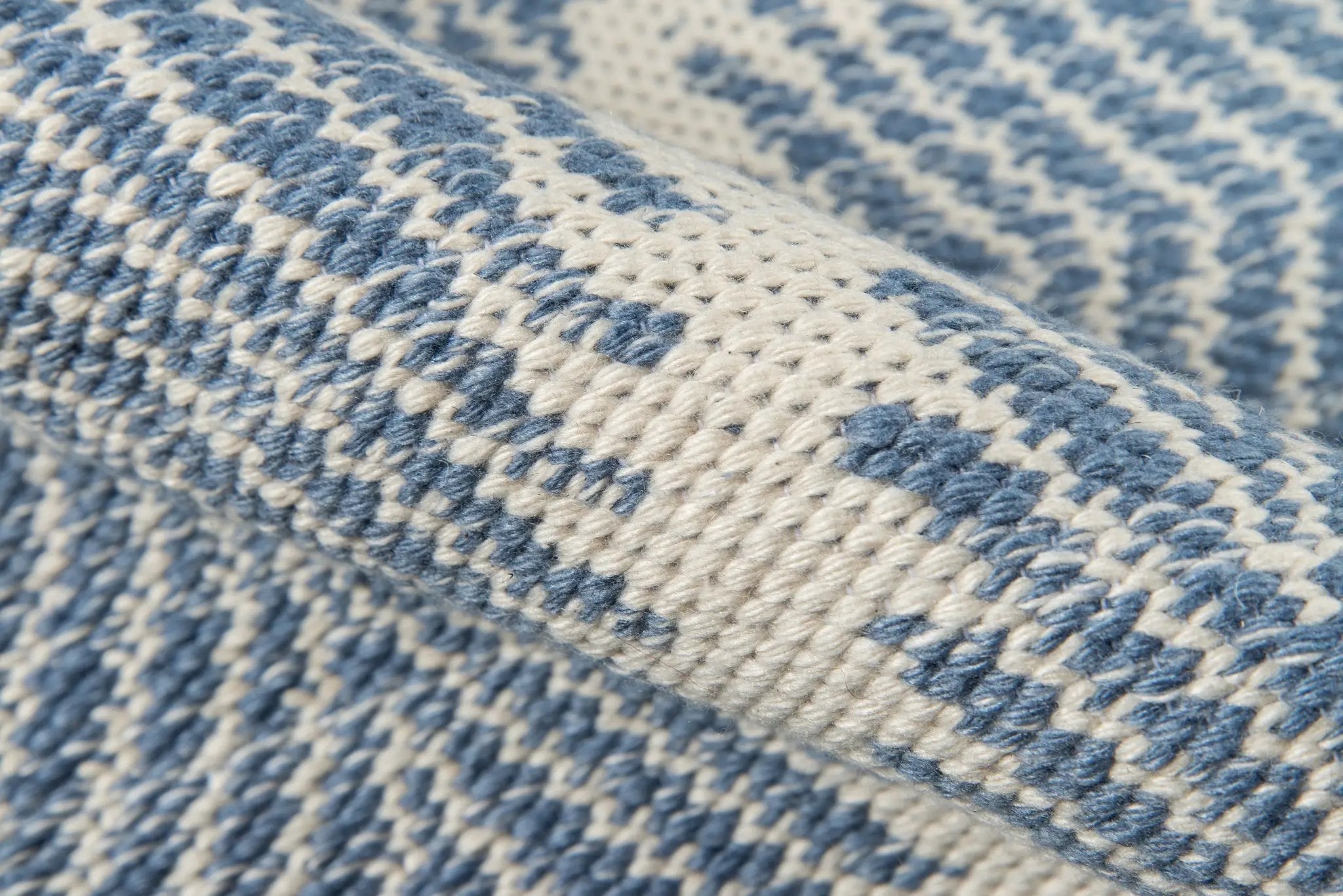River RIV-1 (Beacon) Denim Area Rug by Erin Gates by Momeni
