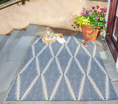 Erin Gates River RIV-1 Denim Area Rug by Momeni