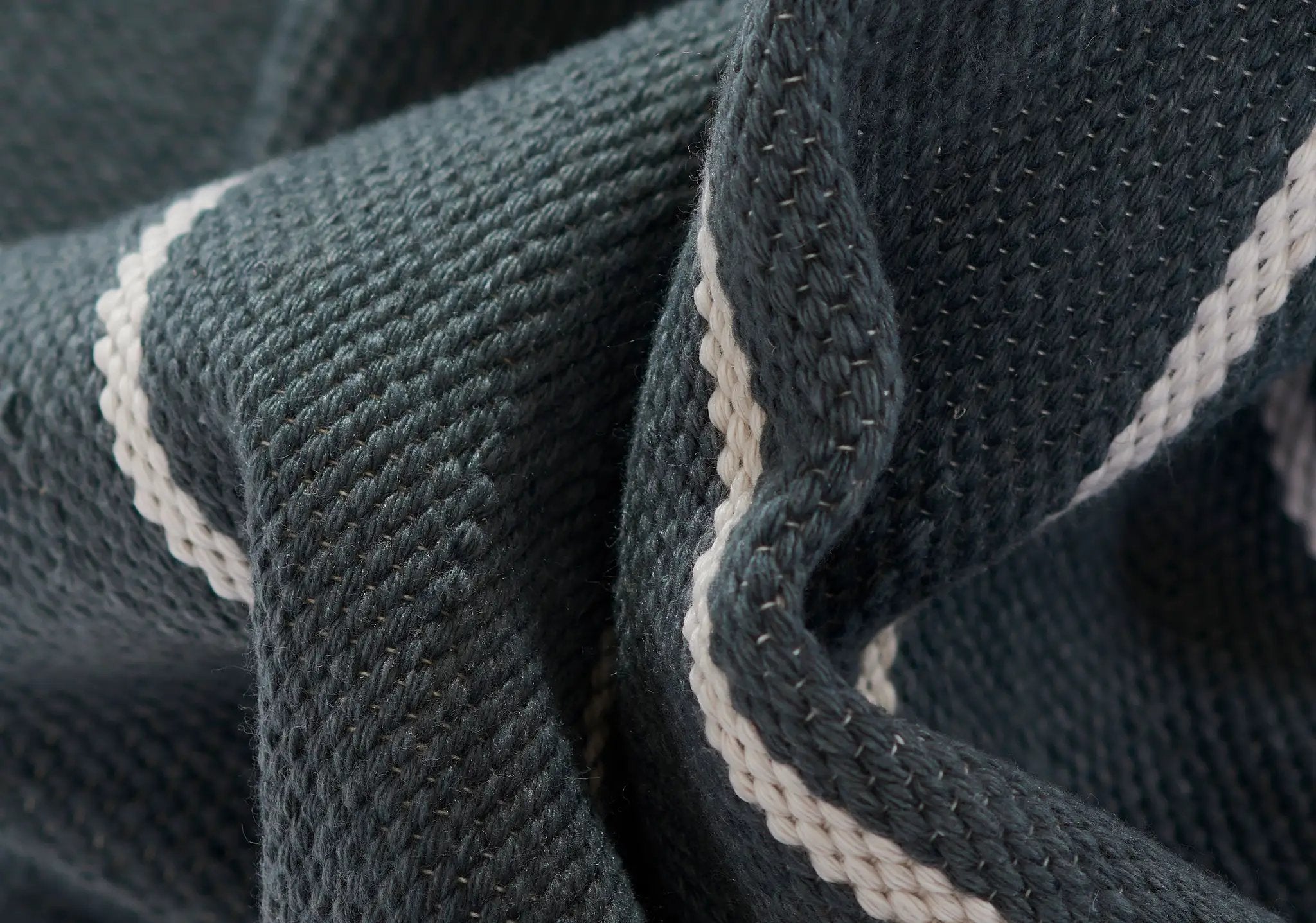 River RIV-2 (Fine) Slate Area Rug by Erin Gates by Momeni