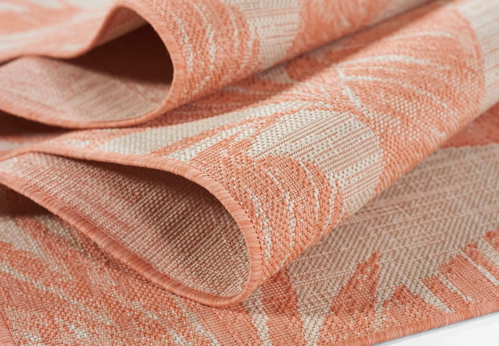 Riviera RV-01 Coral Area Rug by Momeni