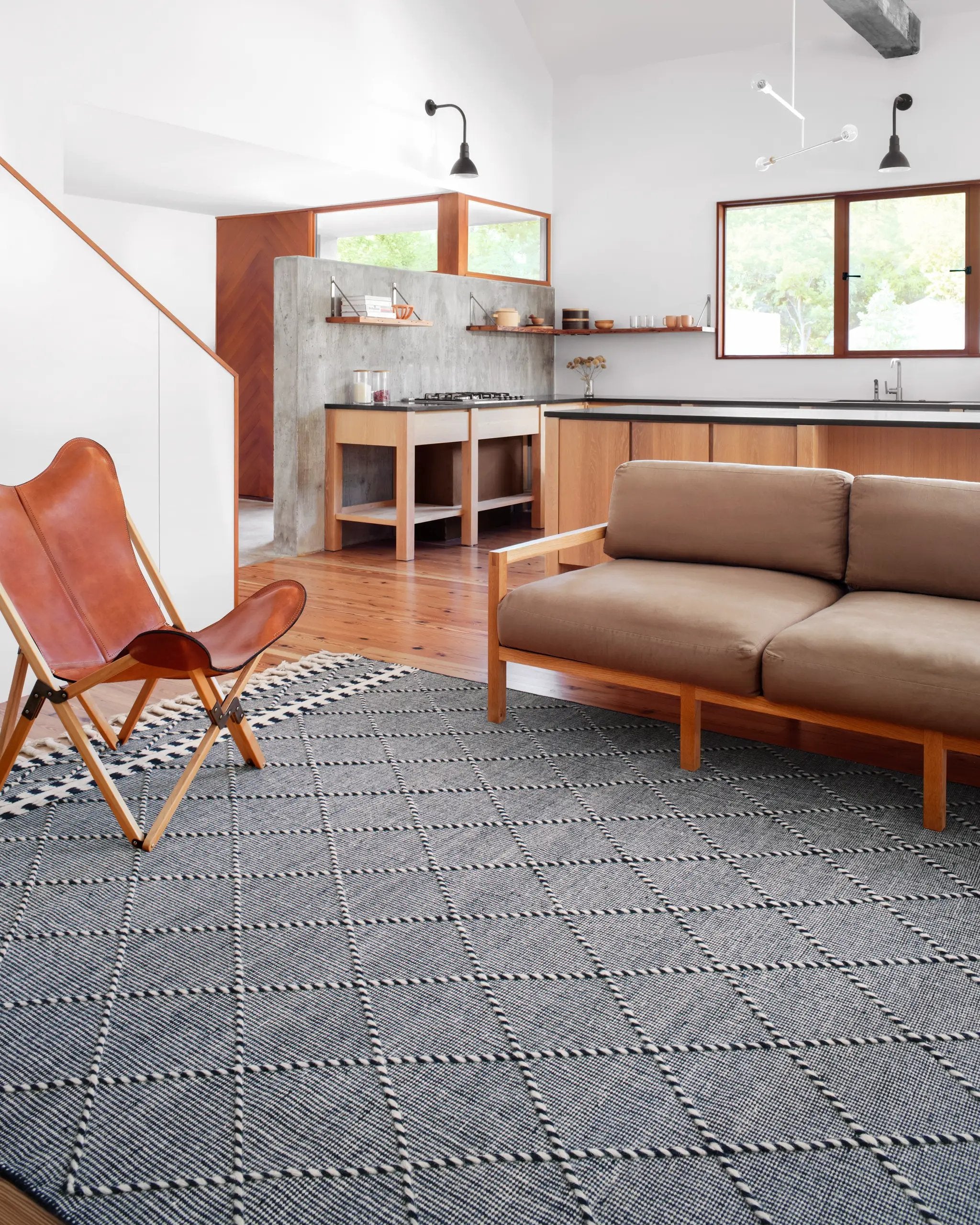 Sawyer SAW-02 Navy Area Rug by Loloi