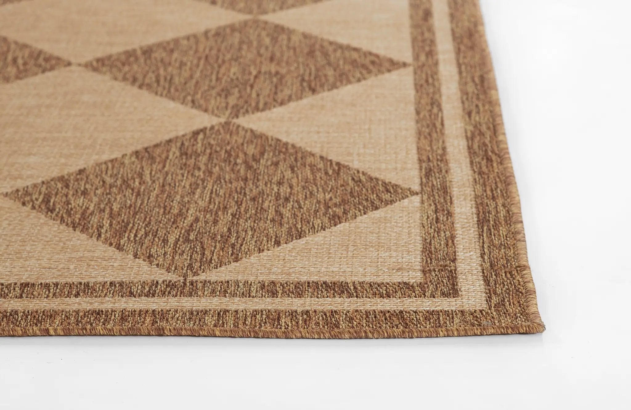 Saybrook SAY-4 (Diamond) Natural Area Rug by Erin Gates by Momeni