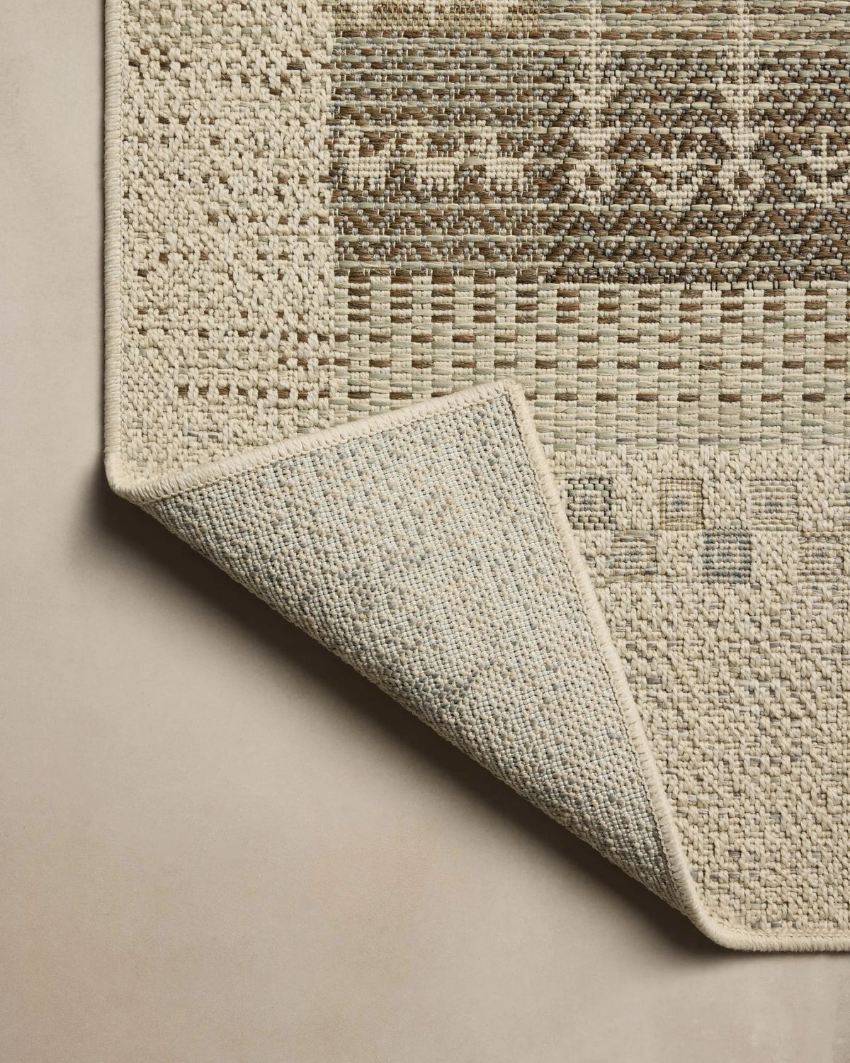 Saylor SAY-05 Ivory / Earth Area Rug by Loloi