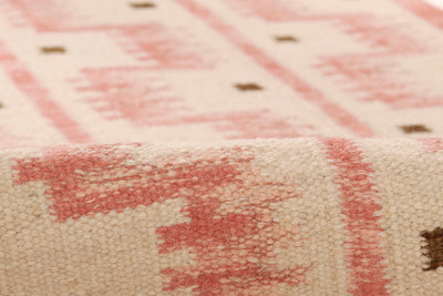 Momeni Scandi SCN-1 Blush Hand Woven Area Rug