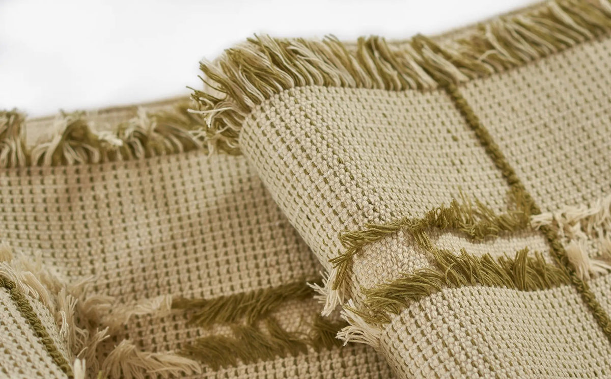 Serena SRN-1 Green Area Rug by Momeni