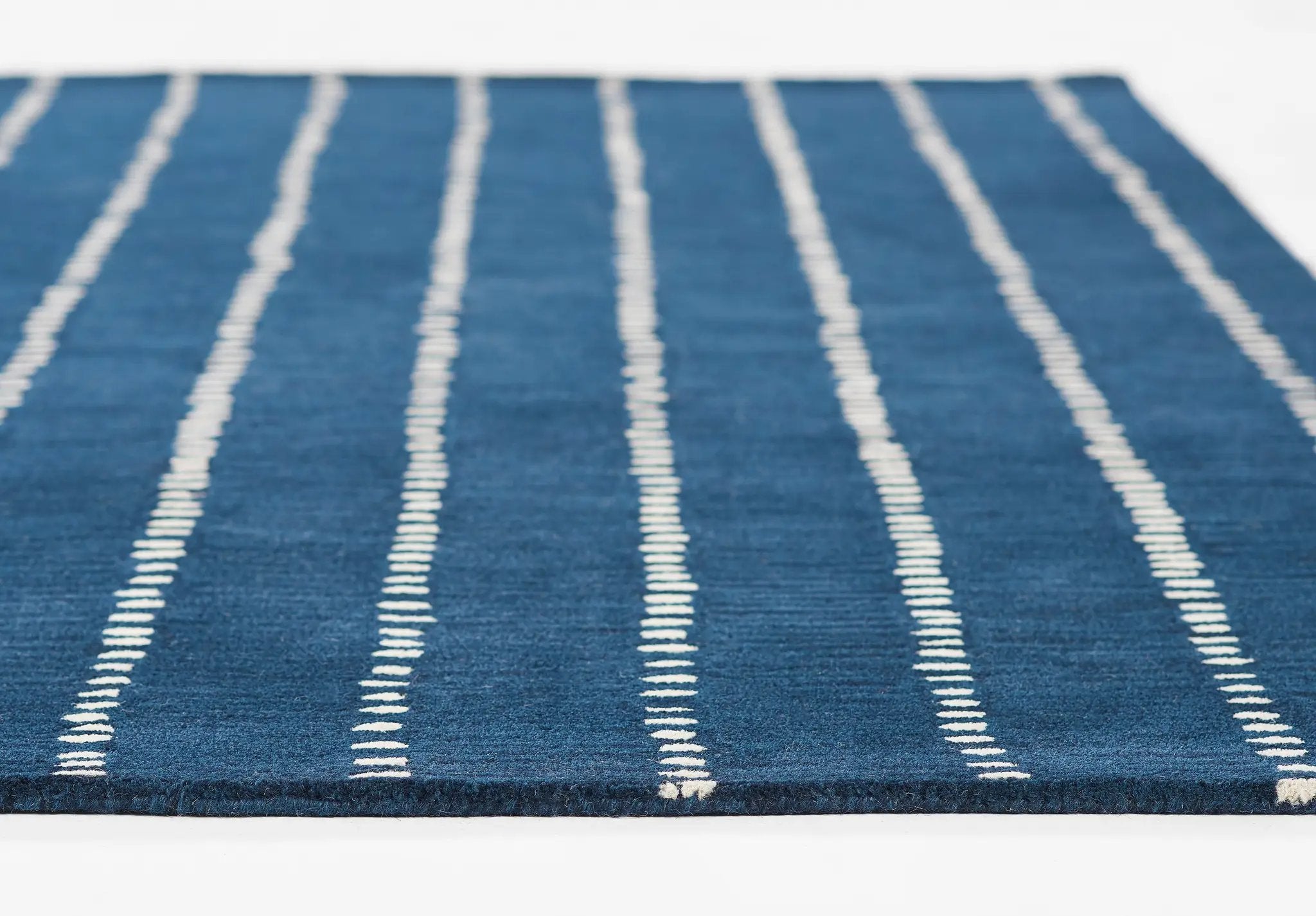 Simba SIM-1 Navy Area Rug by Momeni