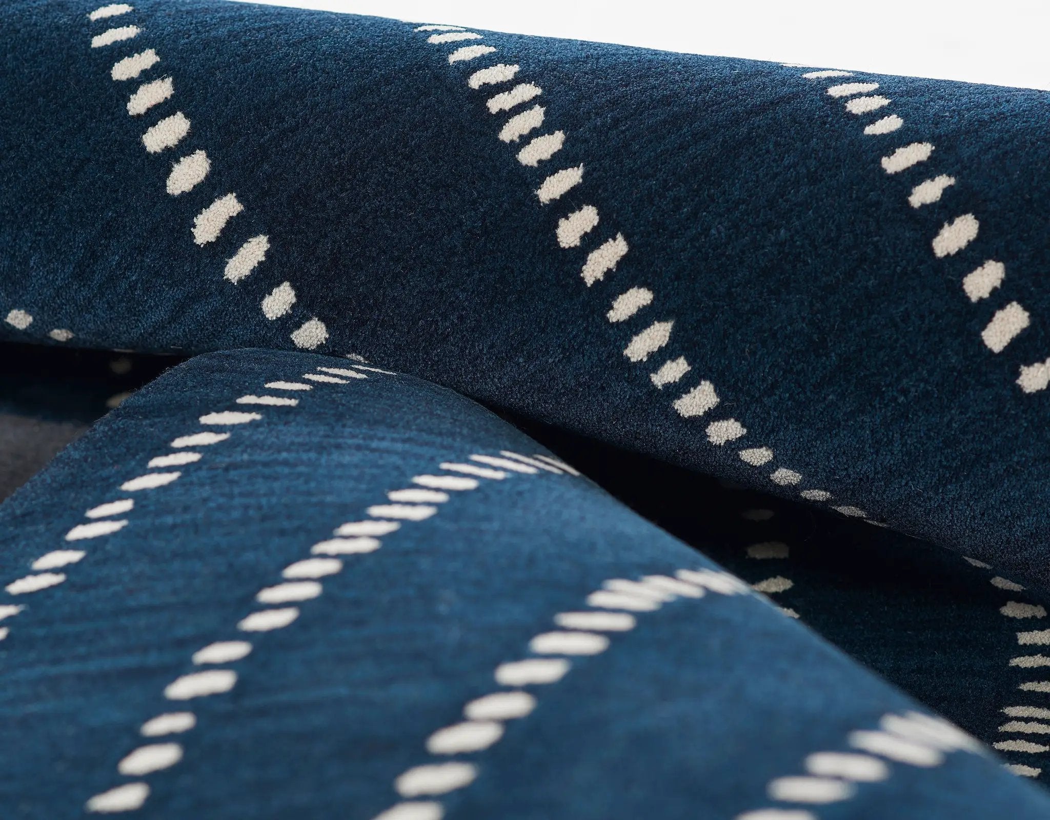 Simba SIM-1 Navy Area Rug by Momeni