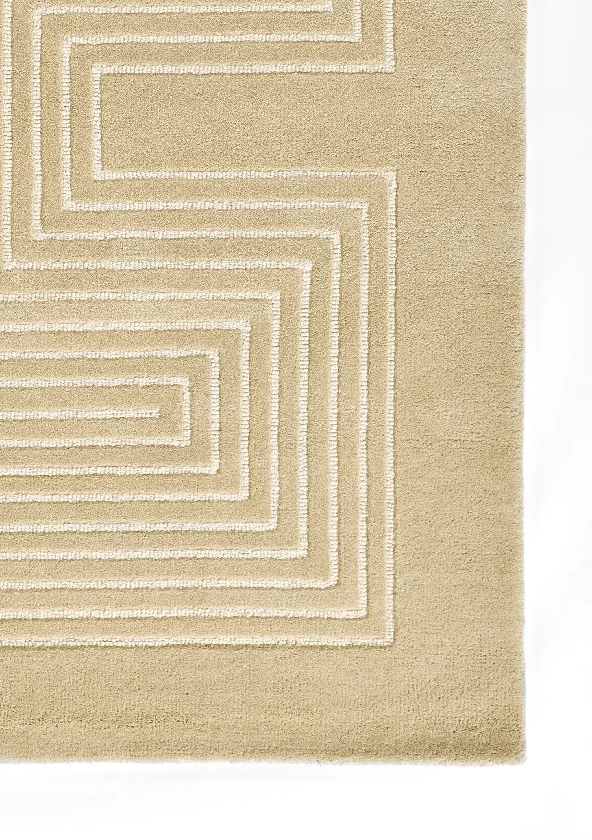 Simba SIM-3 Beige Area Rug by Momeni