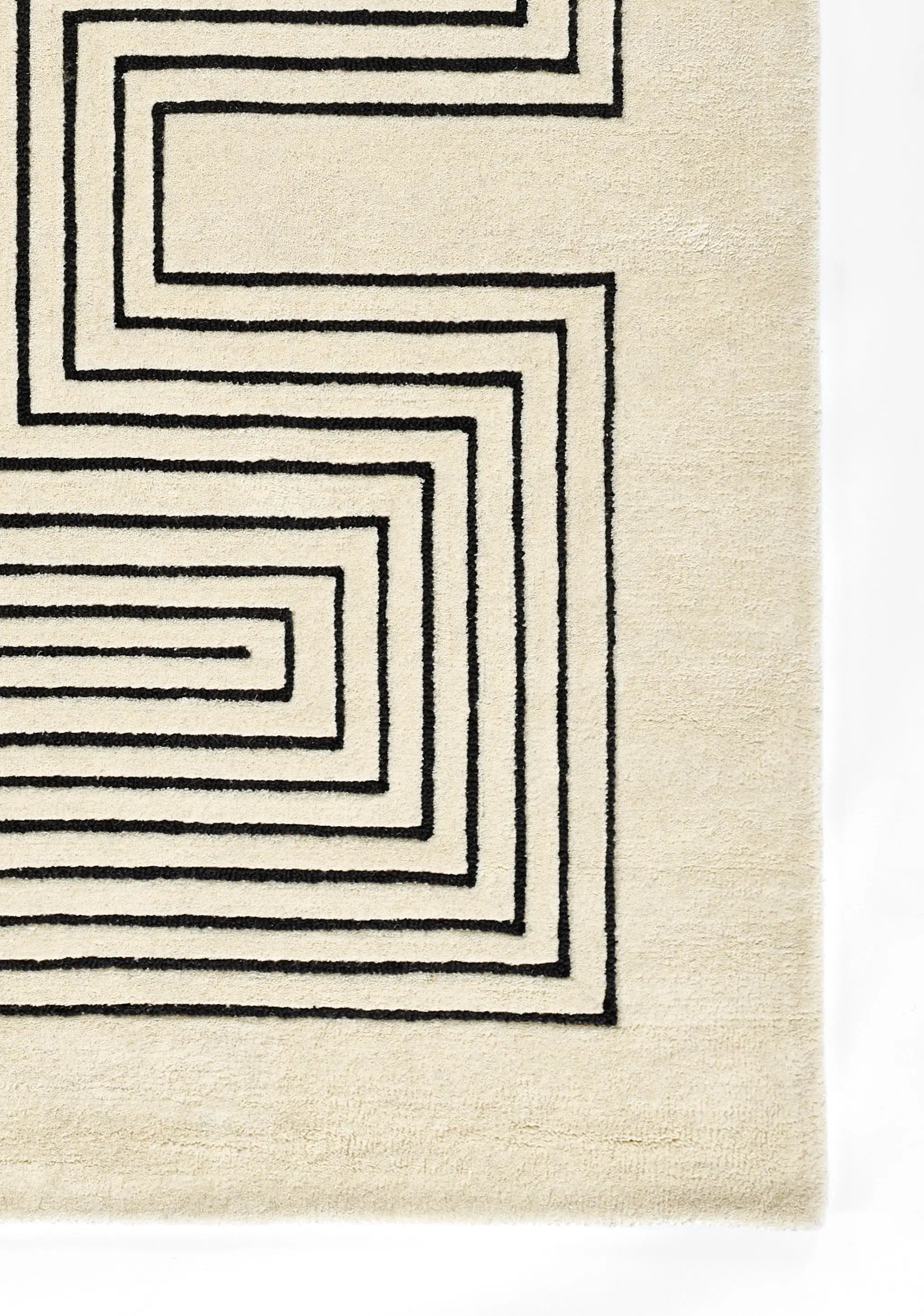 Simba SIM-3 White Area Rug by Momeni