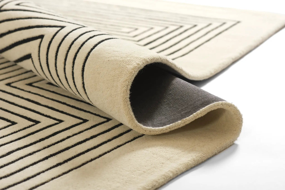 Simba SIM-3 White Area Rug by Momeni