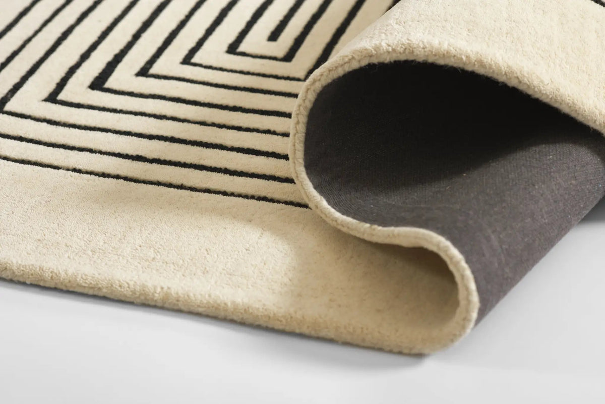 Simba SIM-3 White Area Rug by Momeni