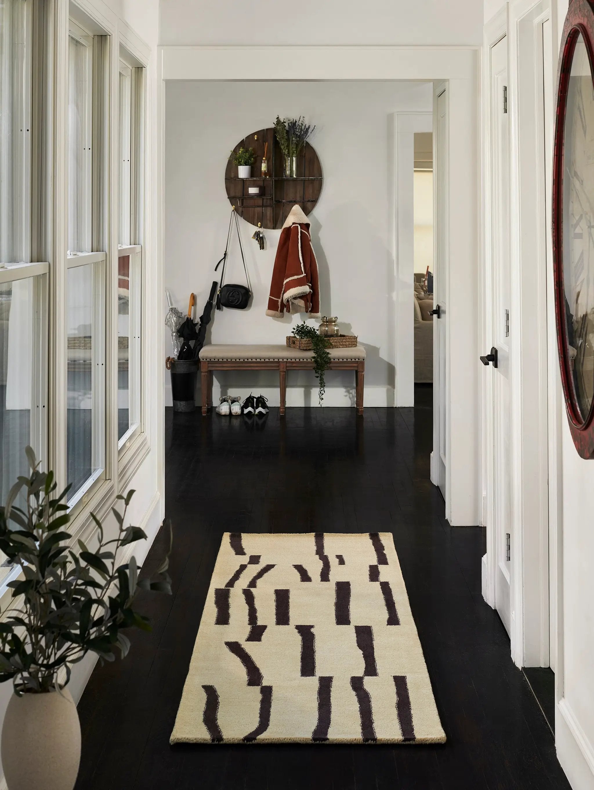 Simba SIM-4 Ivory Area Rug by Momeni