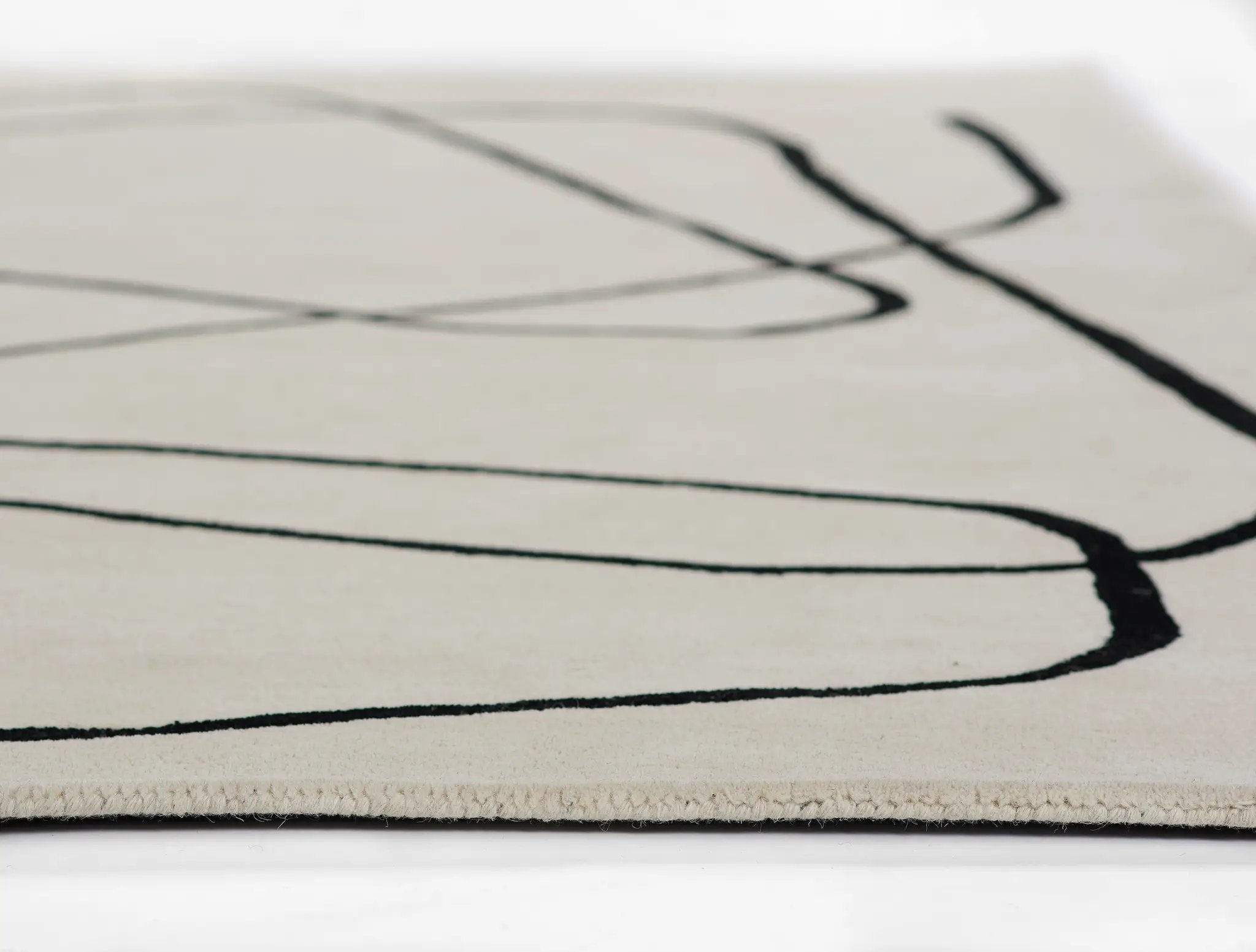 Simba SIM-8 Ivory Area Rug by Momeni