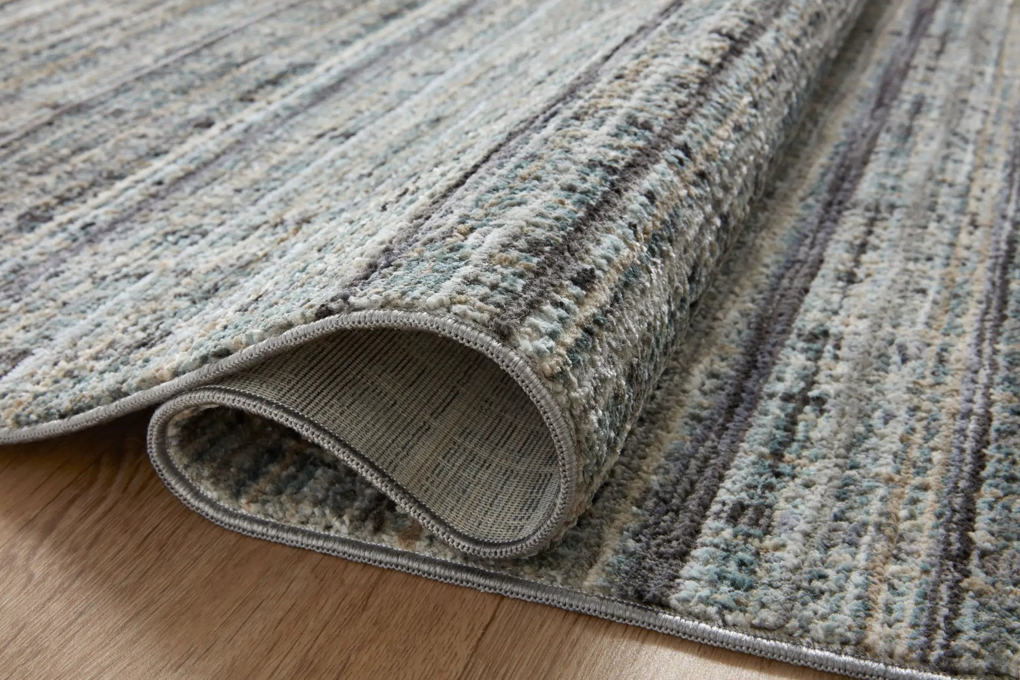 Soho SOH-04 Jade / Stone Area Rug by Loloi