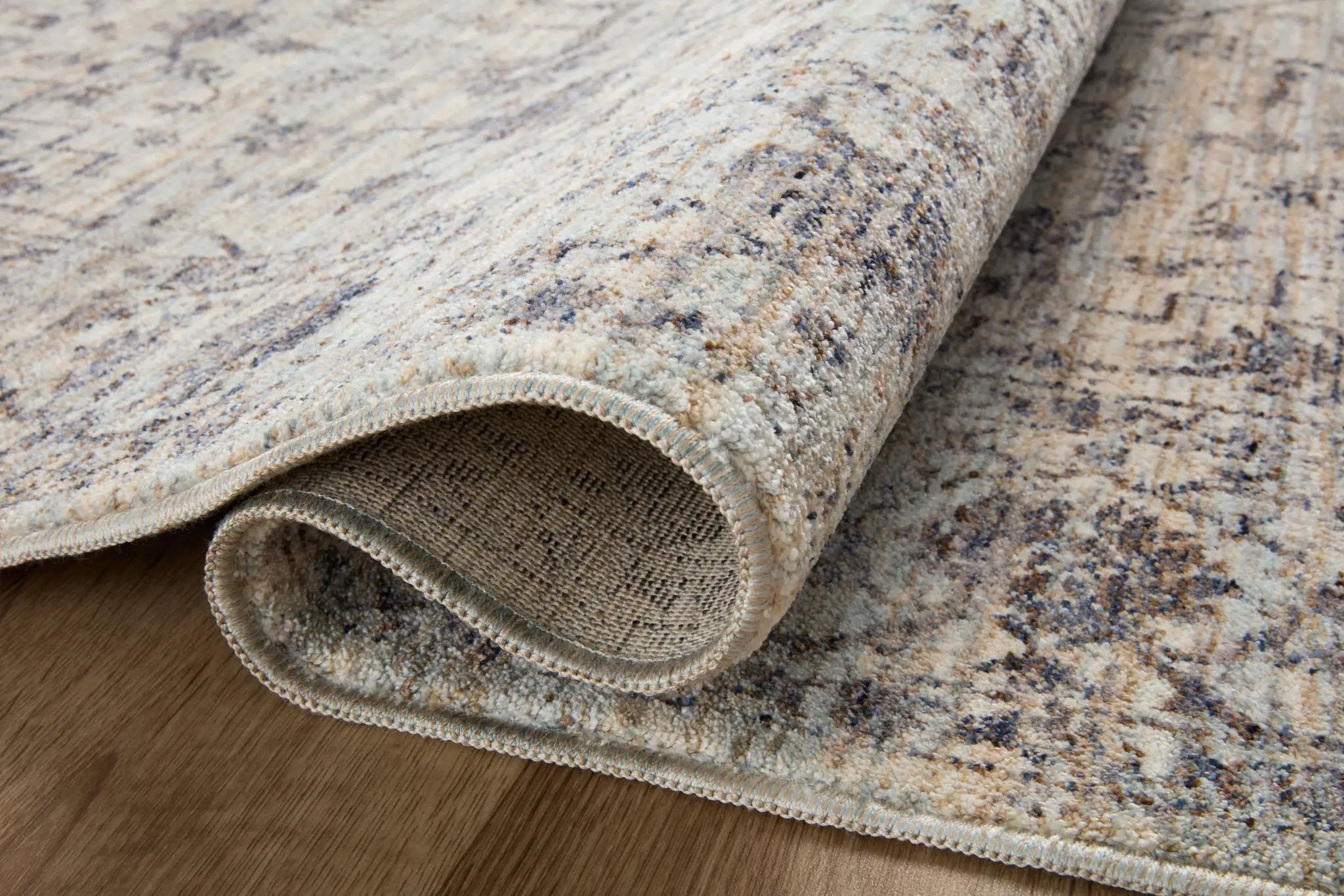 Sorrento SOR-01 Mist / Charcoal Area Rug by Loloi