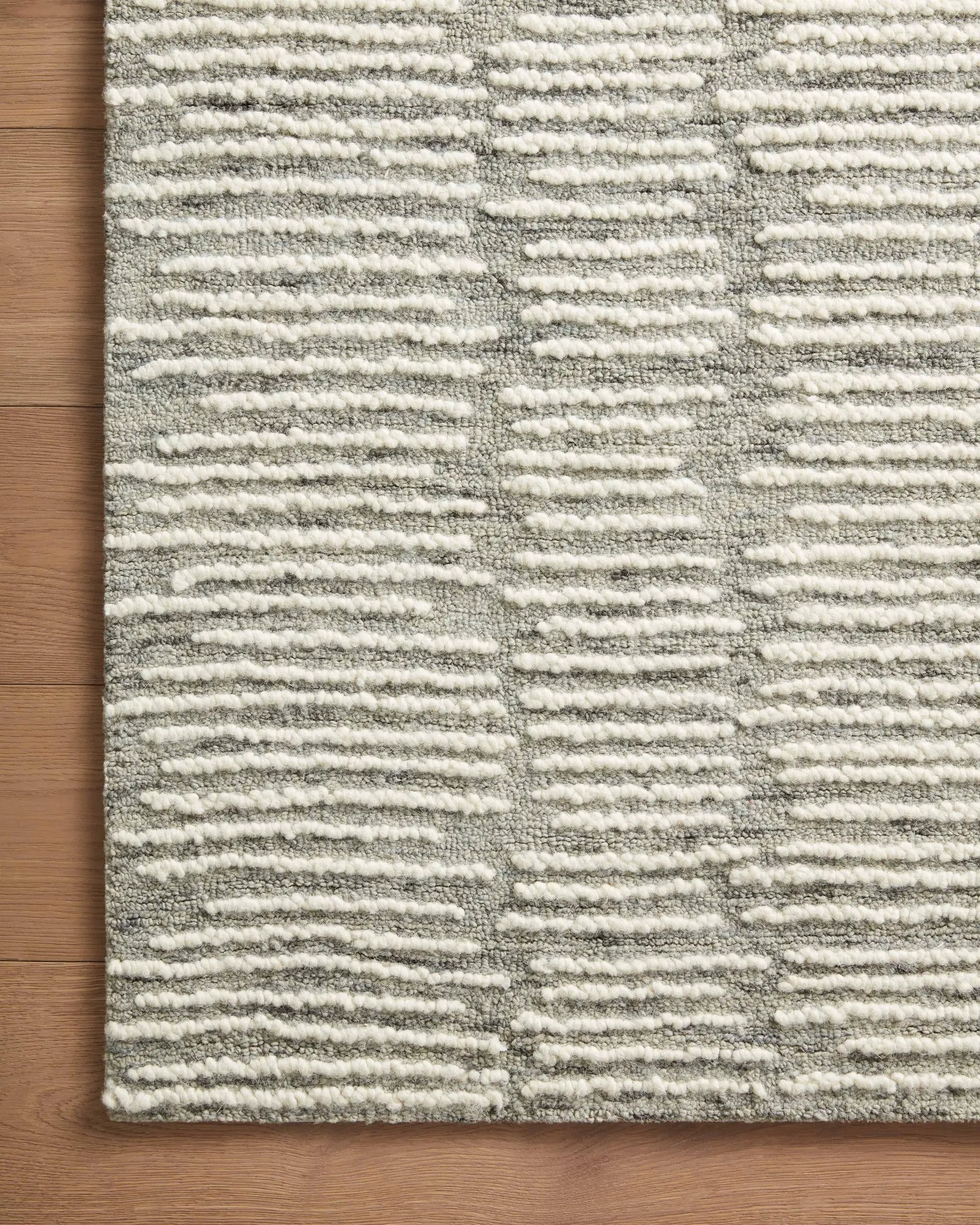 Tallulah TLL-04 Stone / Ivory Area Rug by Loloi