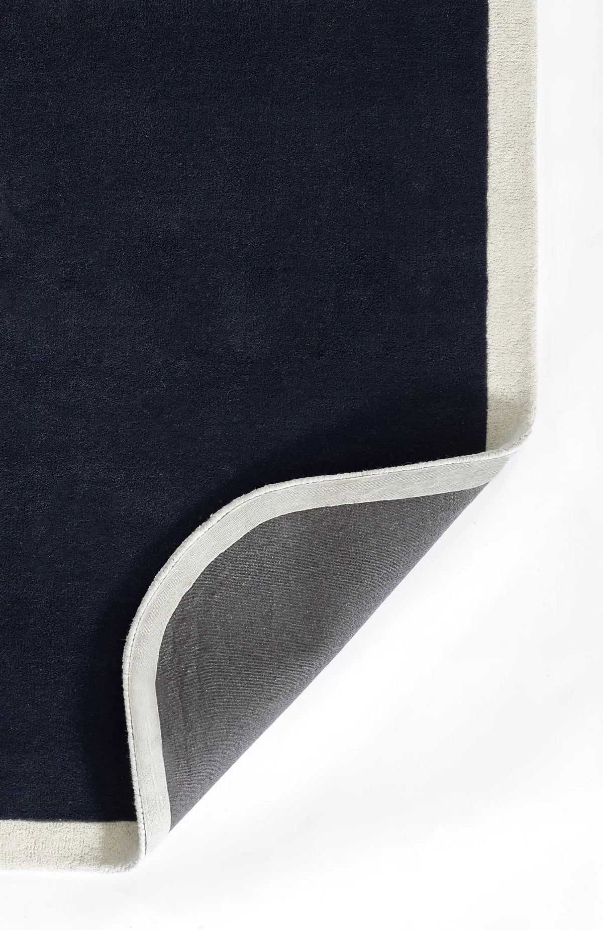 Tallulah TAL-1 Navy Area Rug by Novogratz by Momeni