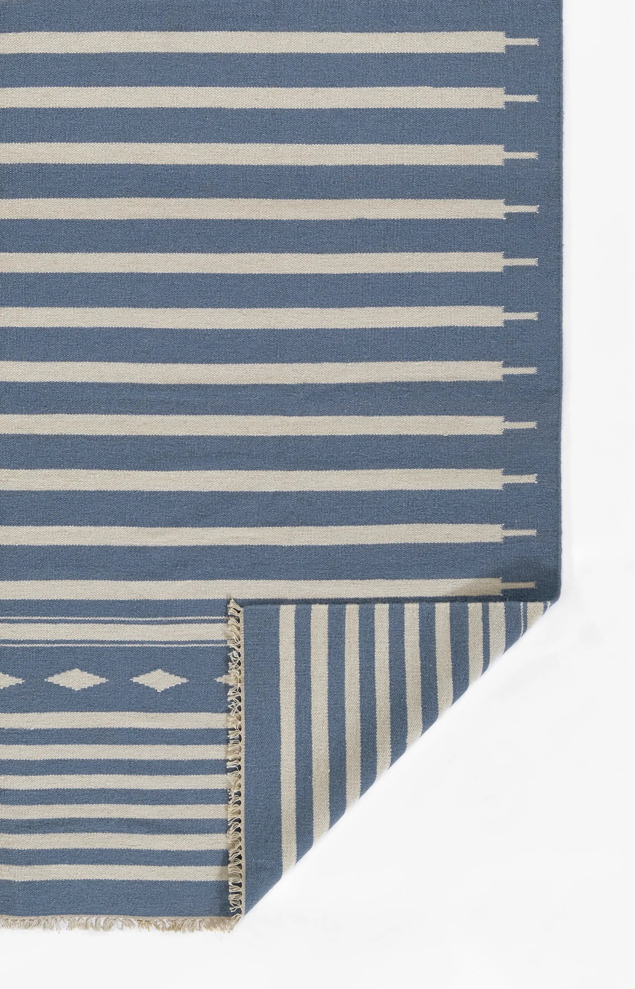 Thompson THO-1 (Billings) Light-Blue Area Rug by Erin Gates by Momeni
