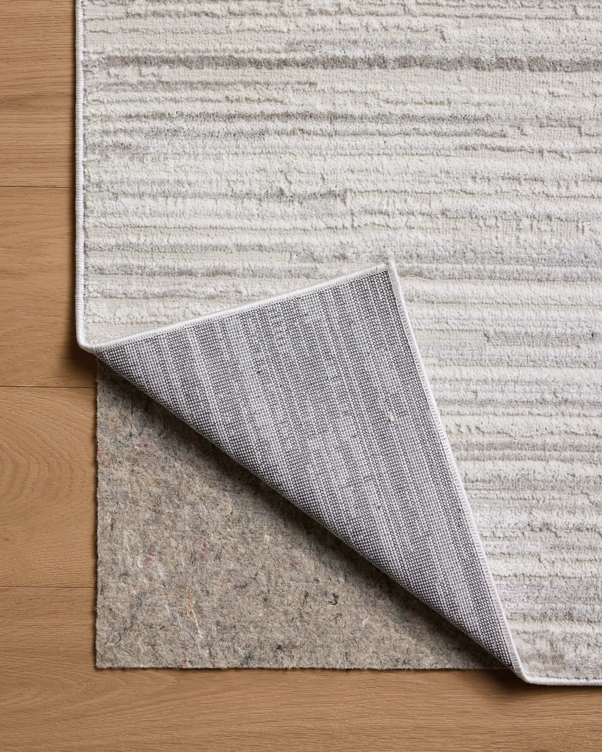 Townes TOW-05 Beige / Grey Area Rug by Loloi