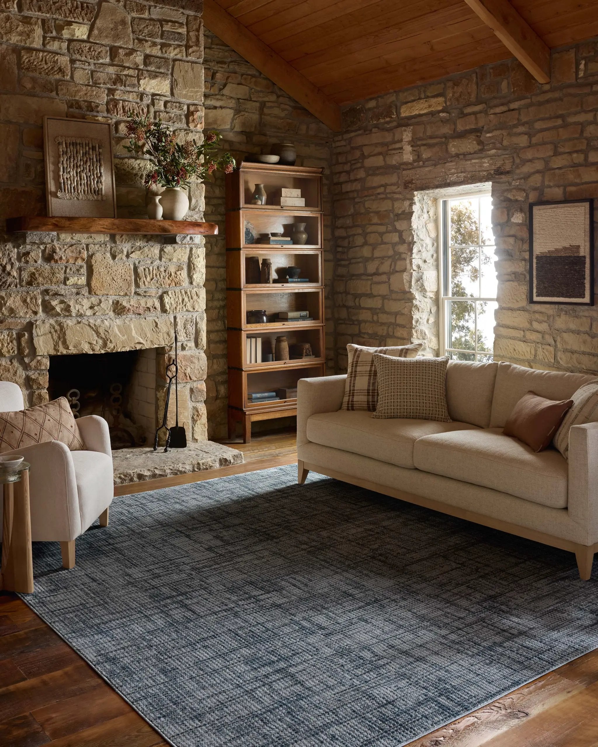 Townes TOW-08 Grey / Denim Area Rug by Loloi