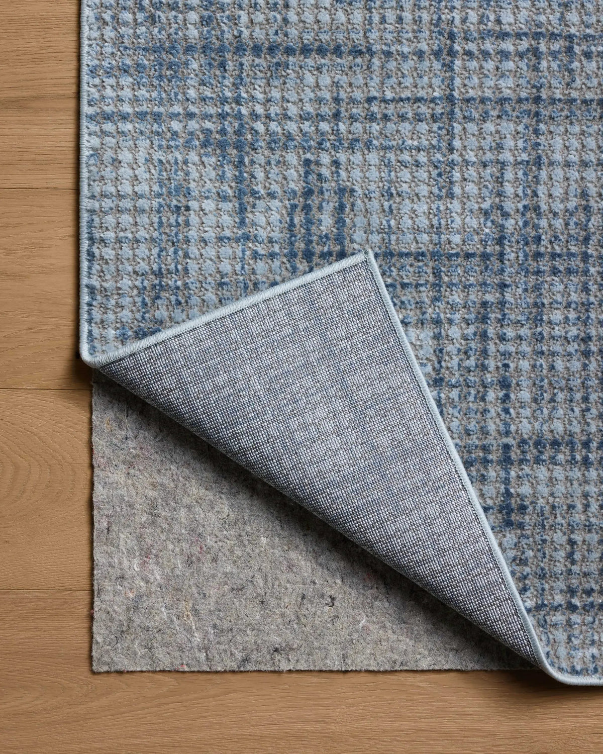 Townes TOW-08 Grey / Denim Area Rug by Loloi