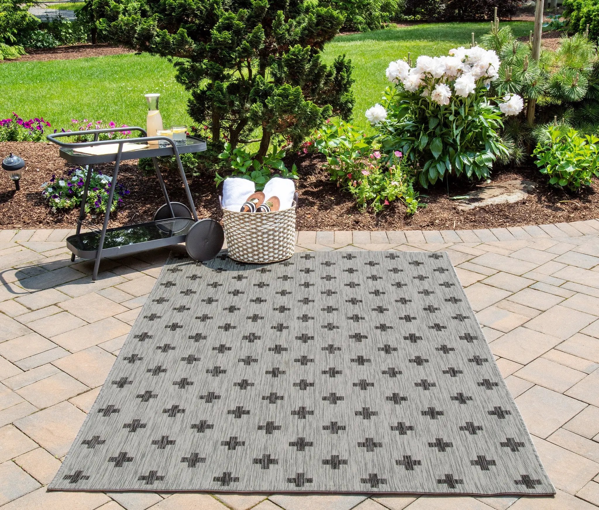 Villa VI-01 (Umbria) Gray Area Rug by Novogratz by Momeni