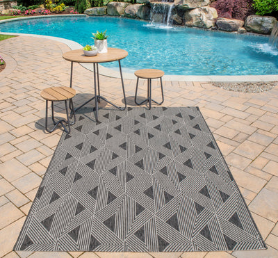 Novogratz Villa VI-06 Charcoal Indoor/Outdoor Area Rug by Momeni