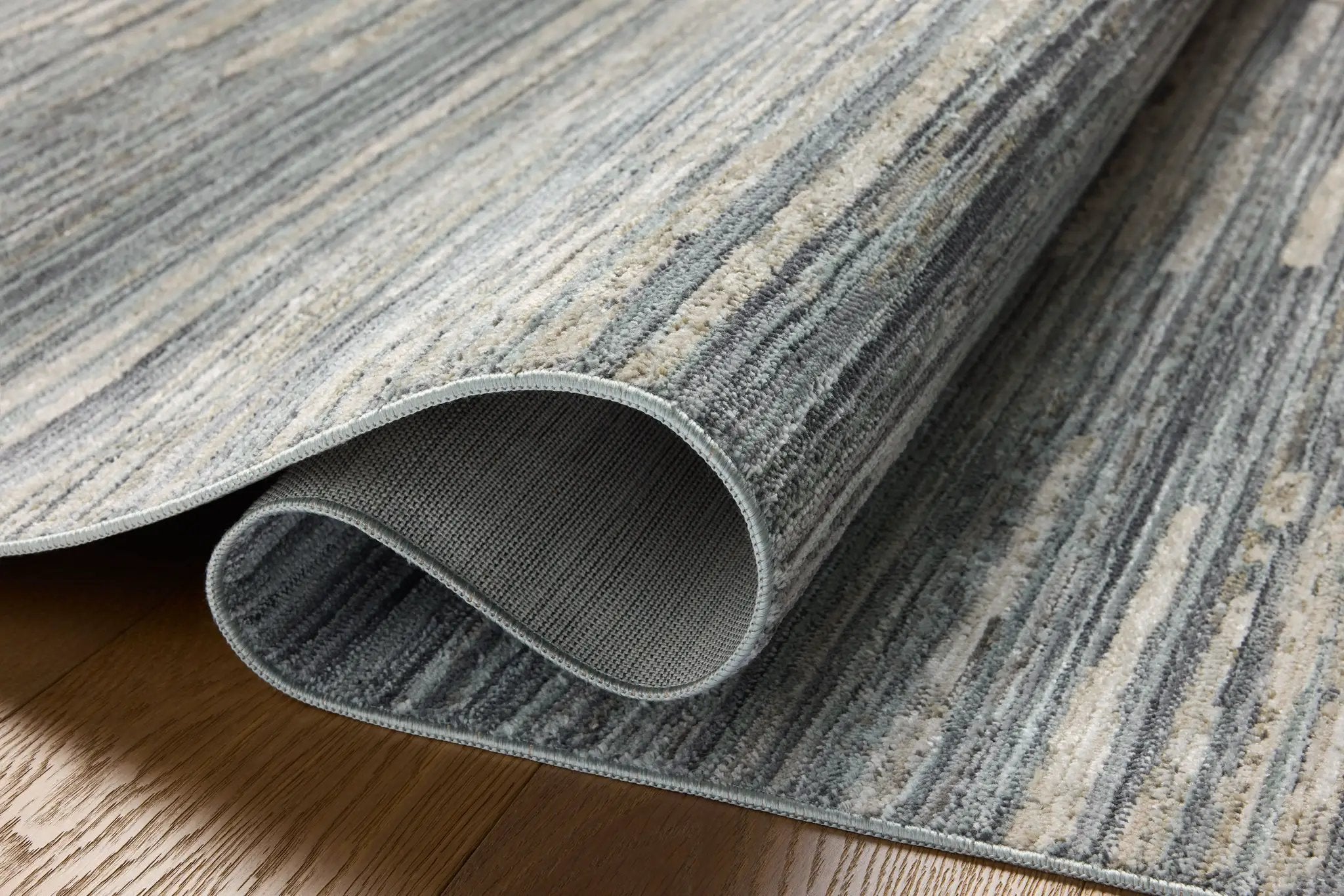 Wade WAE-02 Ocean / Sand Area Rug by Loloi