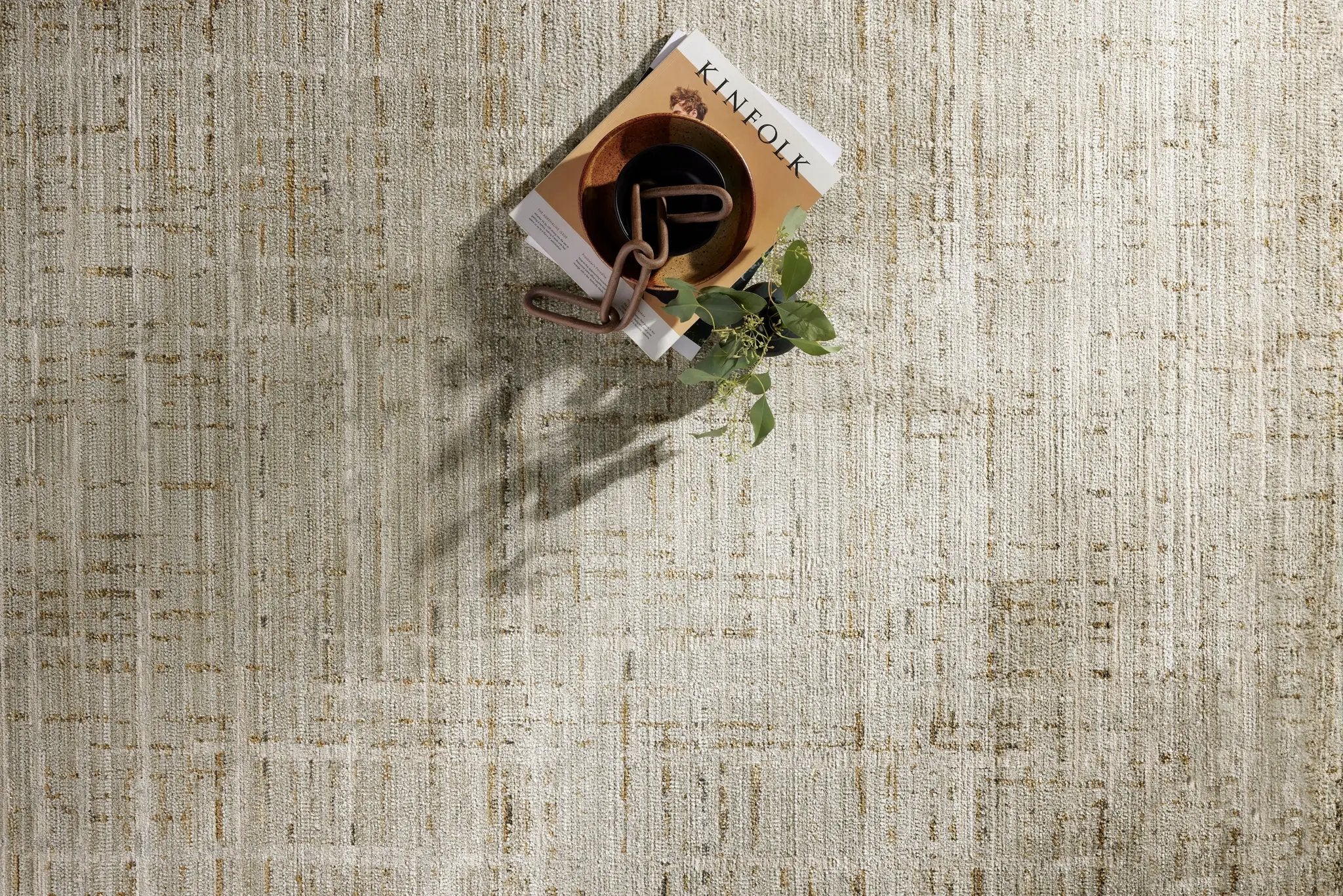 Wade WAE-03 Mist / Gold Area Rug by Loloi