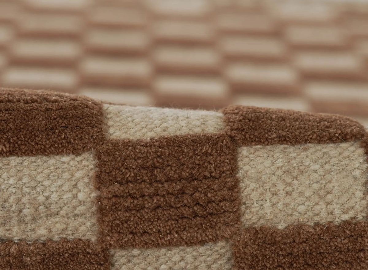 Willow WLO-1 (Checkered) Brown Area Rug by Momeni
