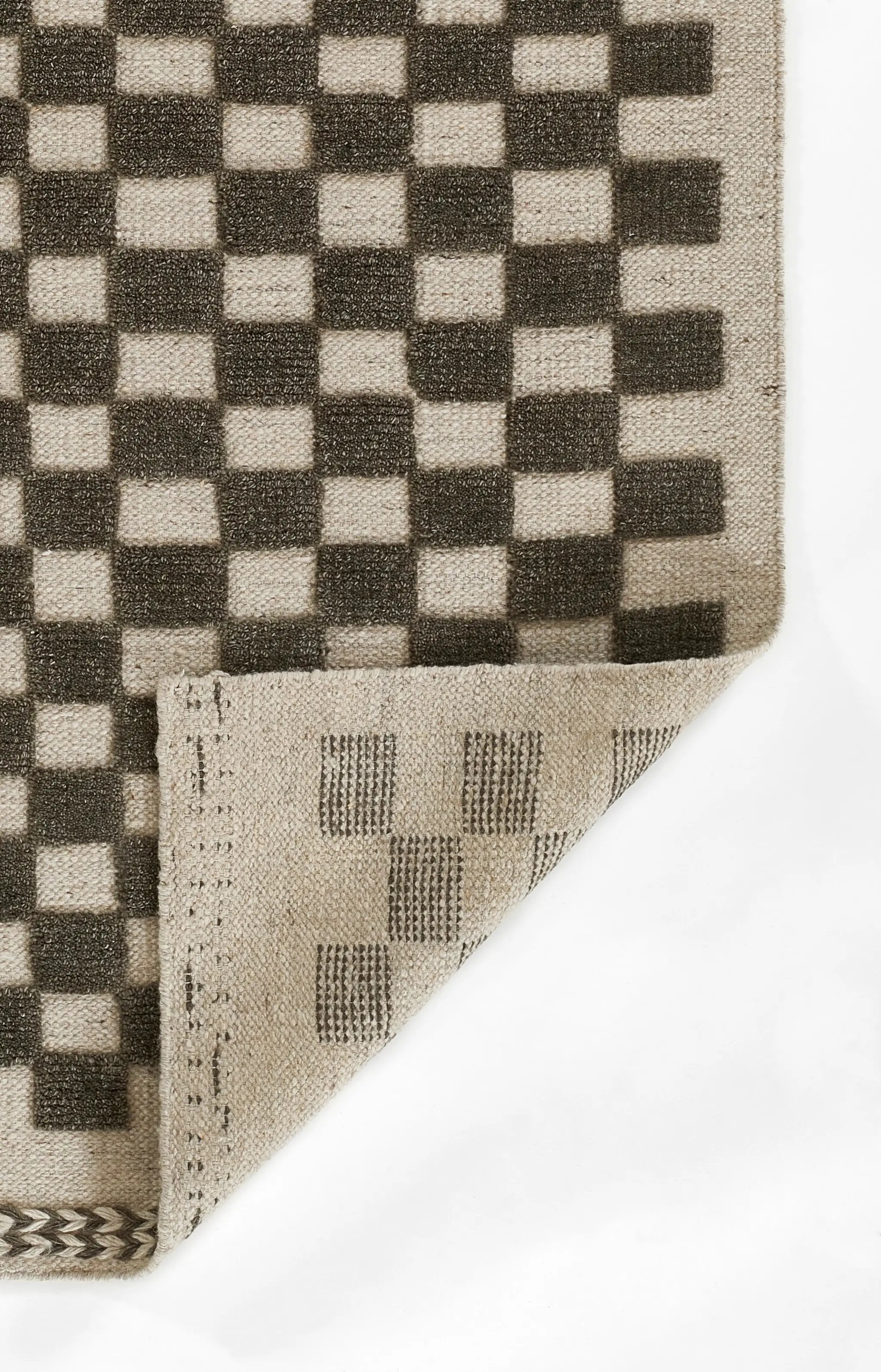 Willow WLO-1 (Checkered) Charcoal Area Rug by Momeni