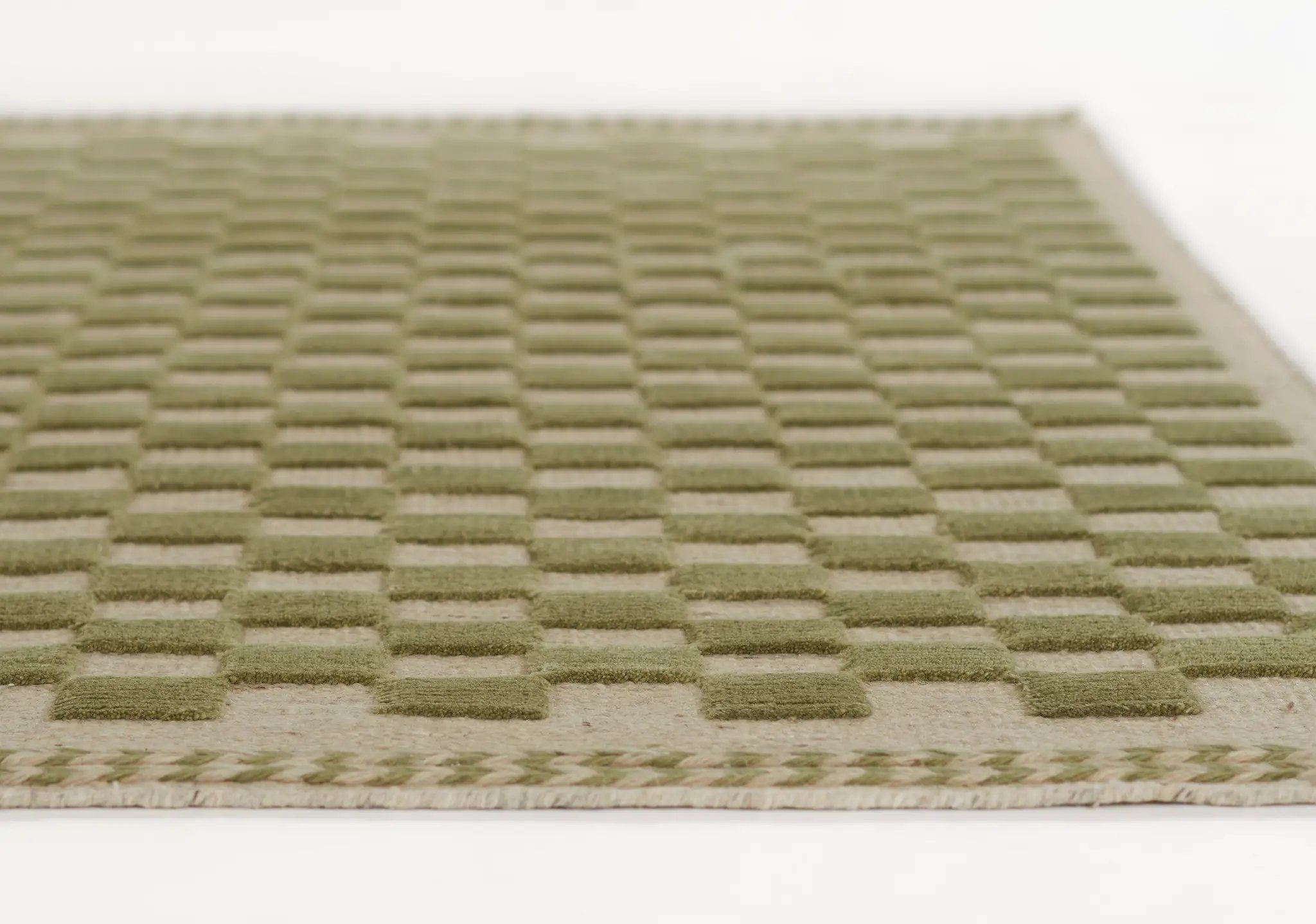 Willow WLO-1 (Checkered) Green Area Rug by Momeni
