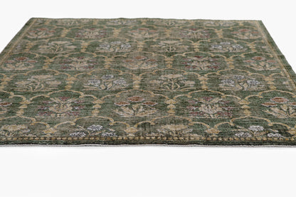 Momeni Wisteria WIS-1 Green Area Rug, floral rug with classic trellis lattice design
