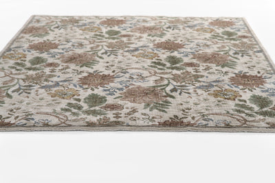 Momeni Wisteria WIS-2 Ivory Area Rug, vintage floral rug with botanical pattern