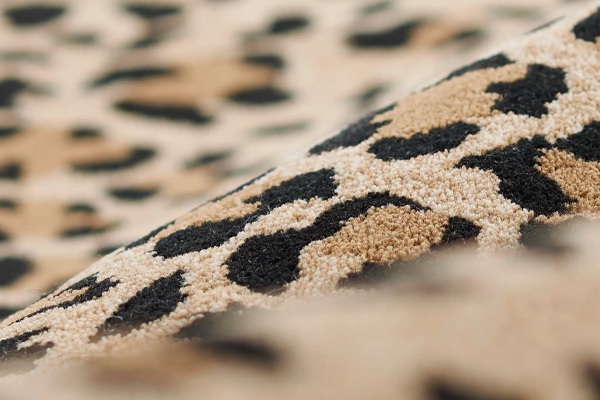 Woodland WOD-2 (Leopard) Beige Area Rug by Erin Gates by Momeni
