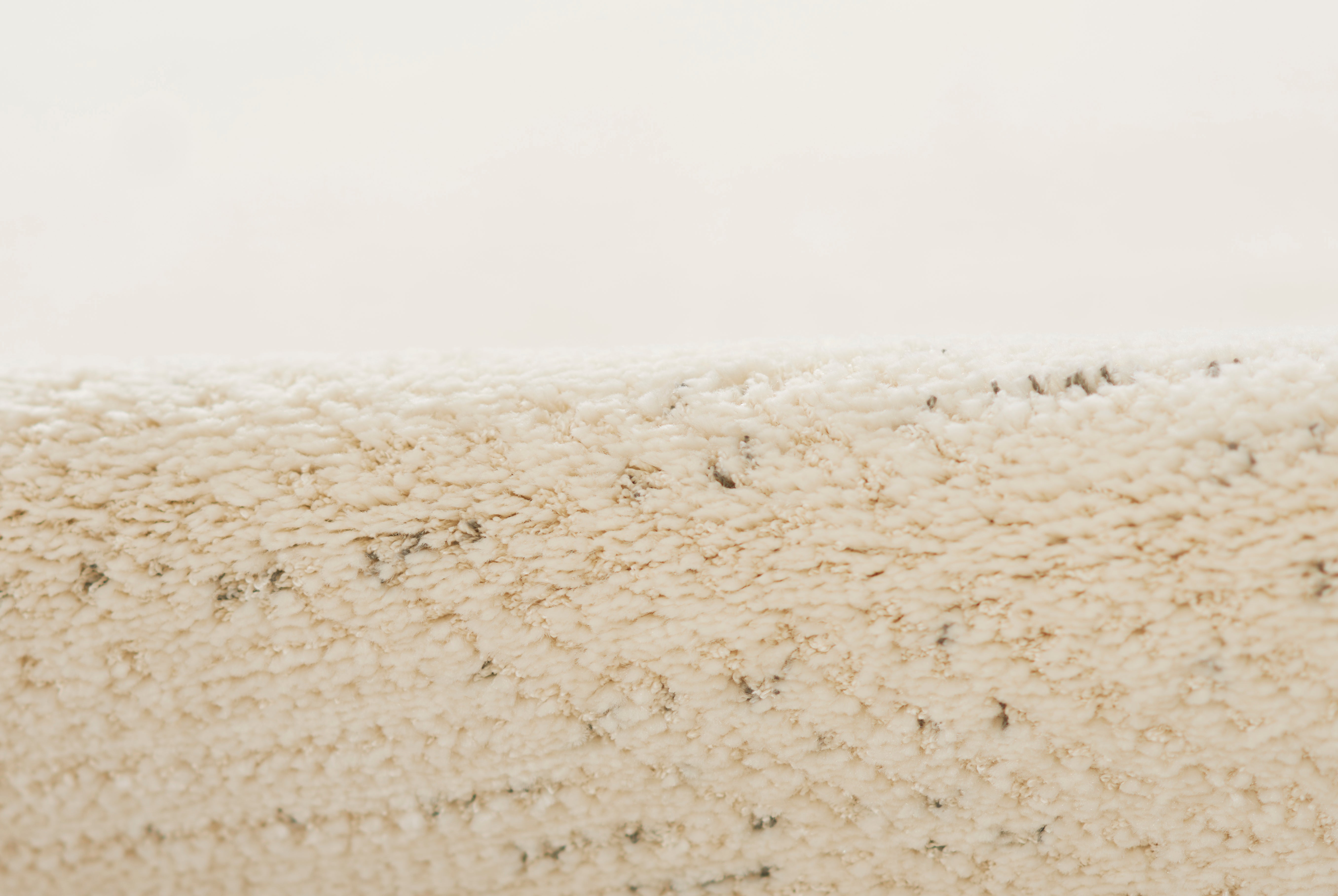 Momeni Wren WRE-5 Ivory Area Rug