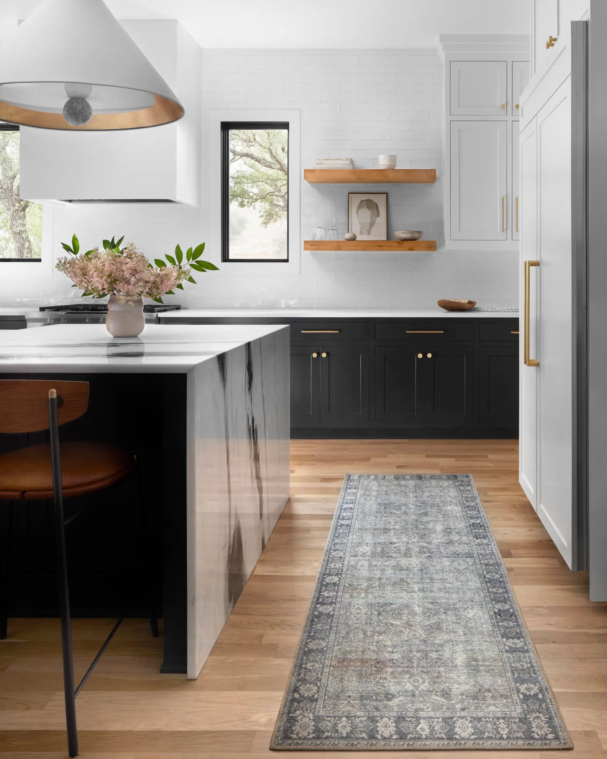 Wynter WYN-07 Grey / Charcoal Area Rug by Loloi