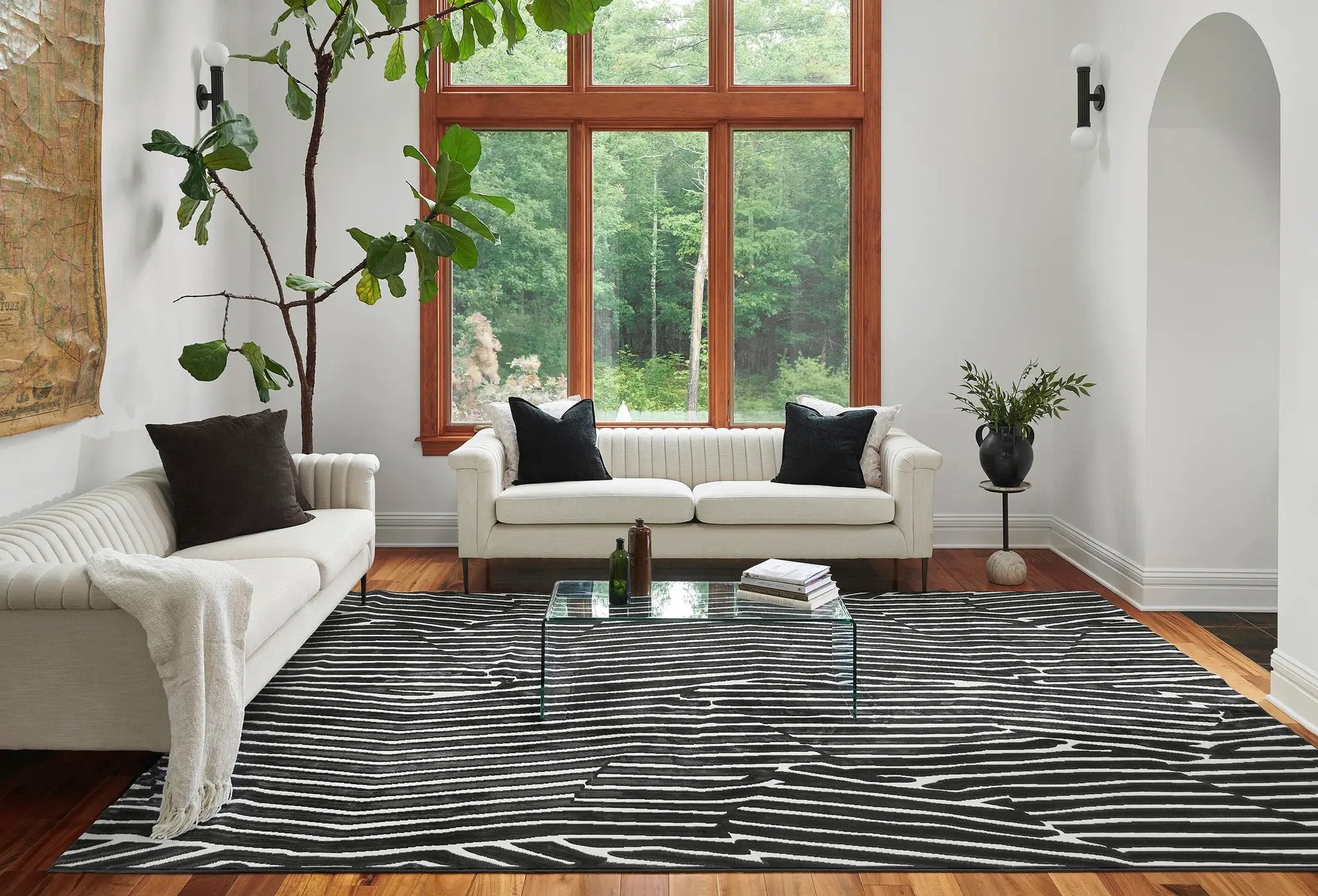 Xander XAN-2 Black Area Rug by Momeni