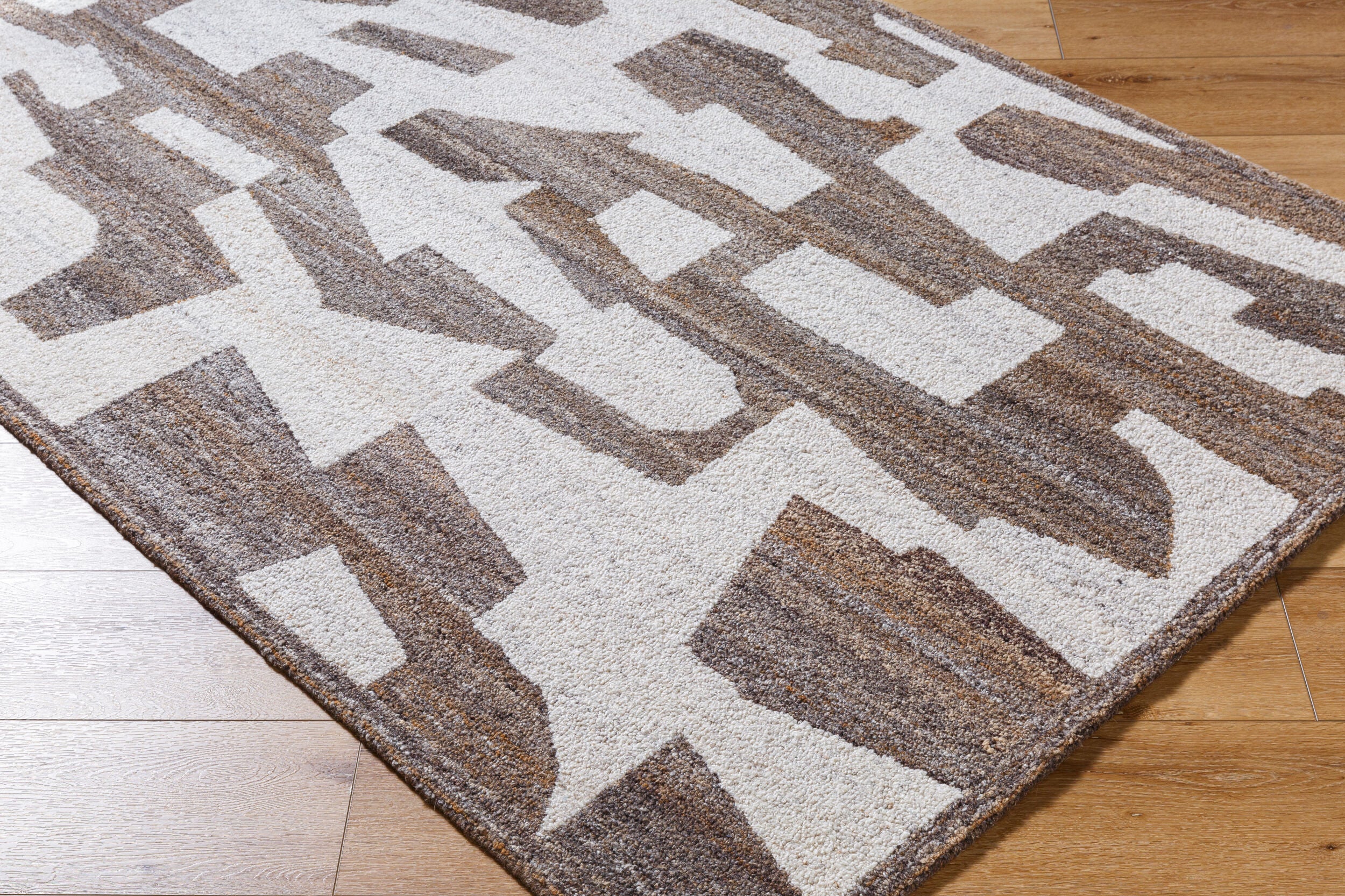 Andes AED-2301 Taupe Area Rug