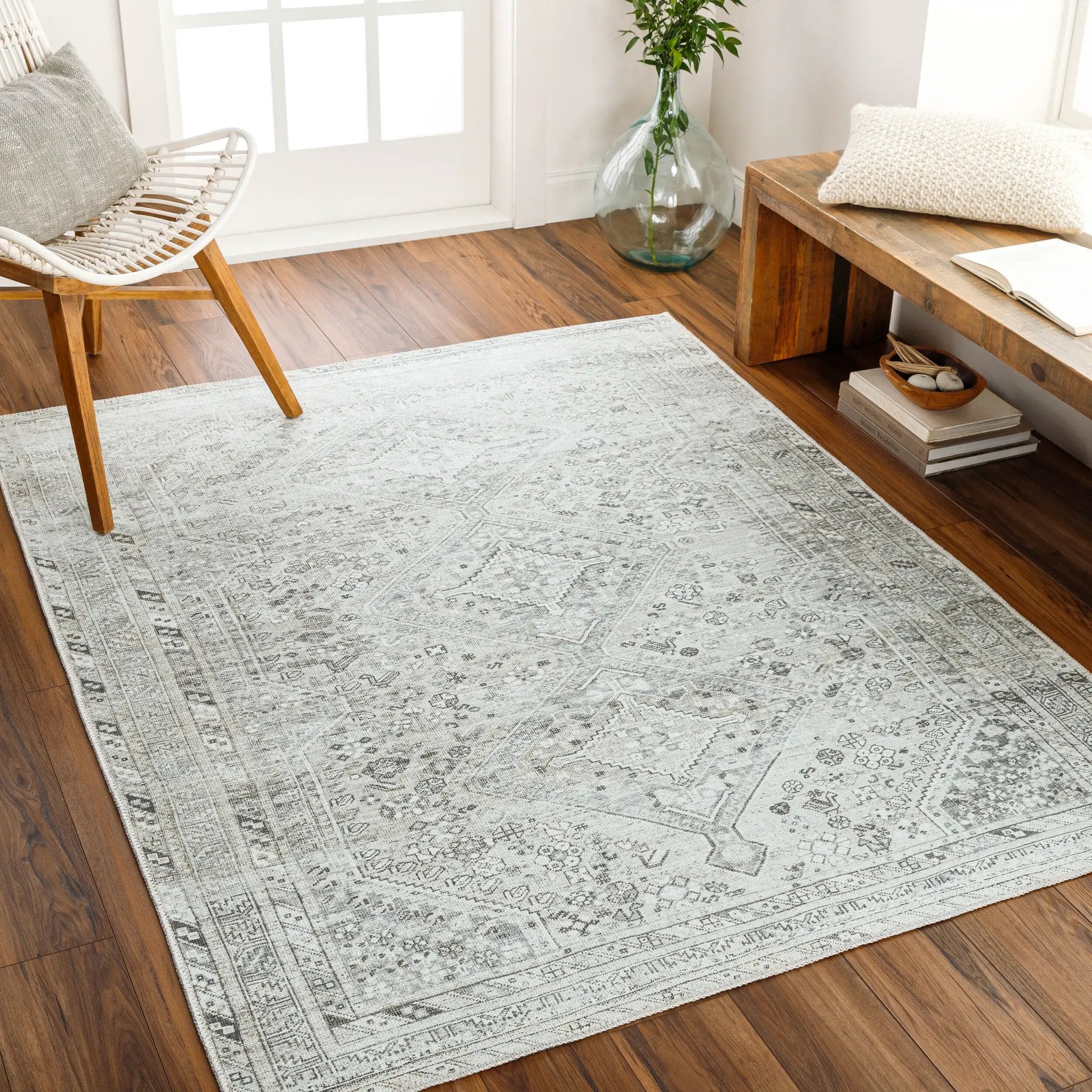 Amelie AML-2379 Off-White Area Rug by LIVABLISS
